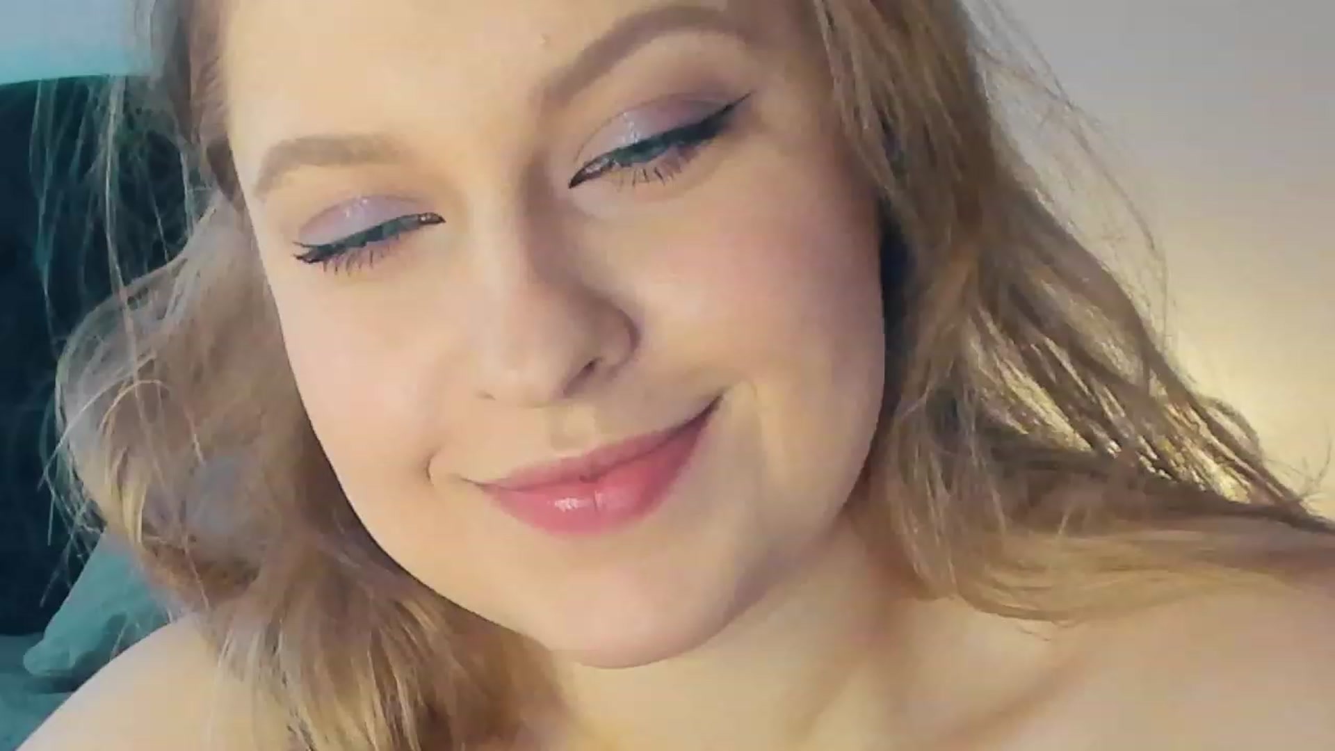 Gallery image thumbnail from SensualAdict's myfreecams stream on, 02/15/2023, 15:38 image 3 of 20