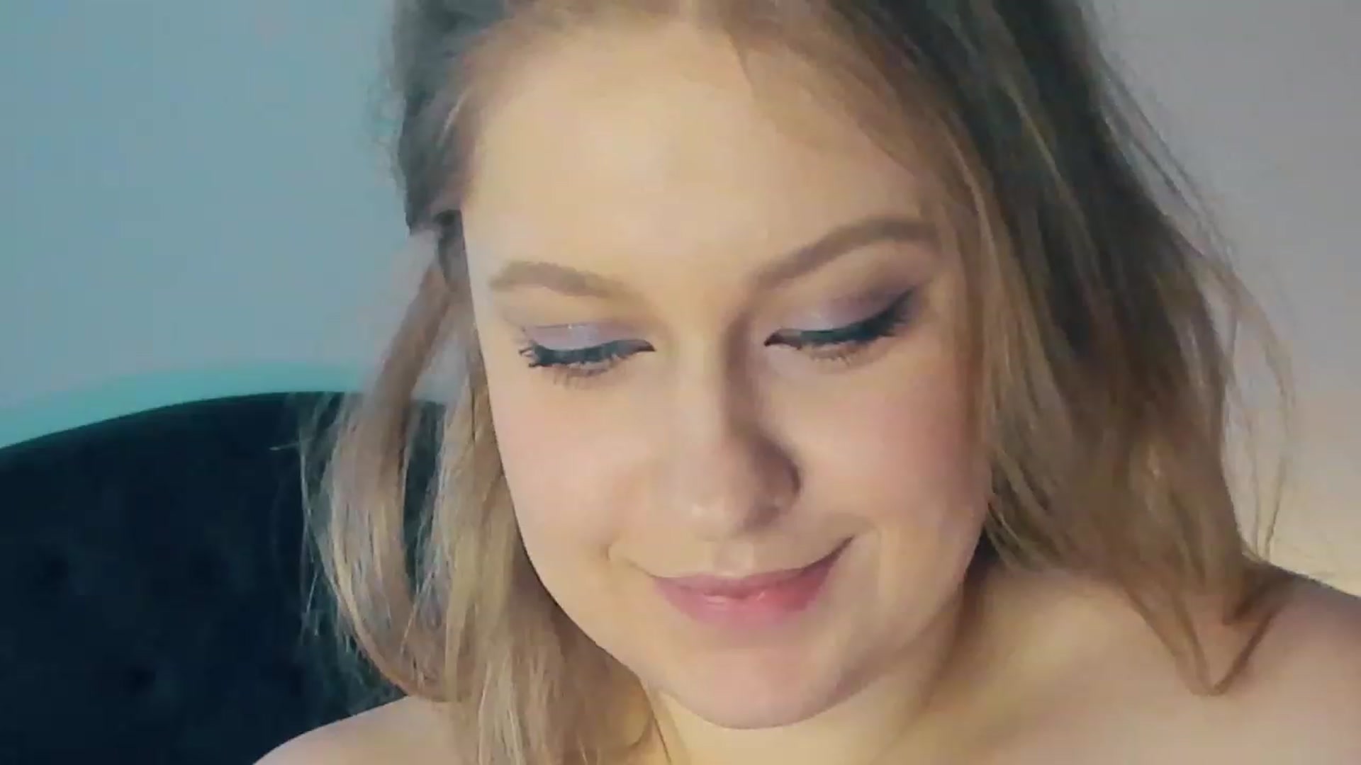 Gallery image thumbnail from SensualAdict's myfreecams stream on, 02/15/2023, 15:38 image 9 of 20