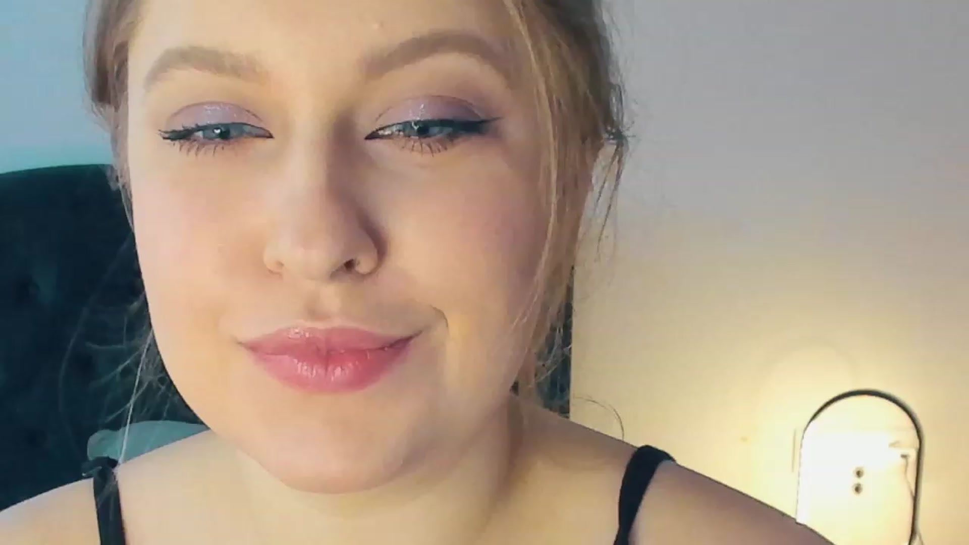 Gallery image thumbnail from SensualAdict's myfreecams stream on, 02/15/2023, 15:38 image 1 of 20