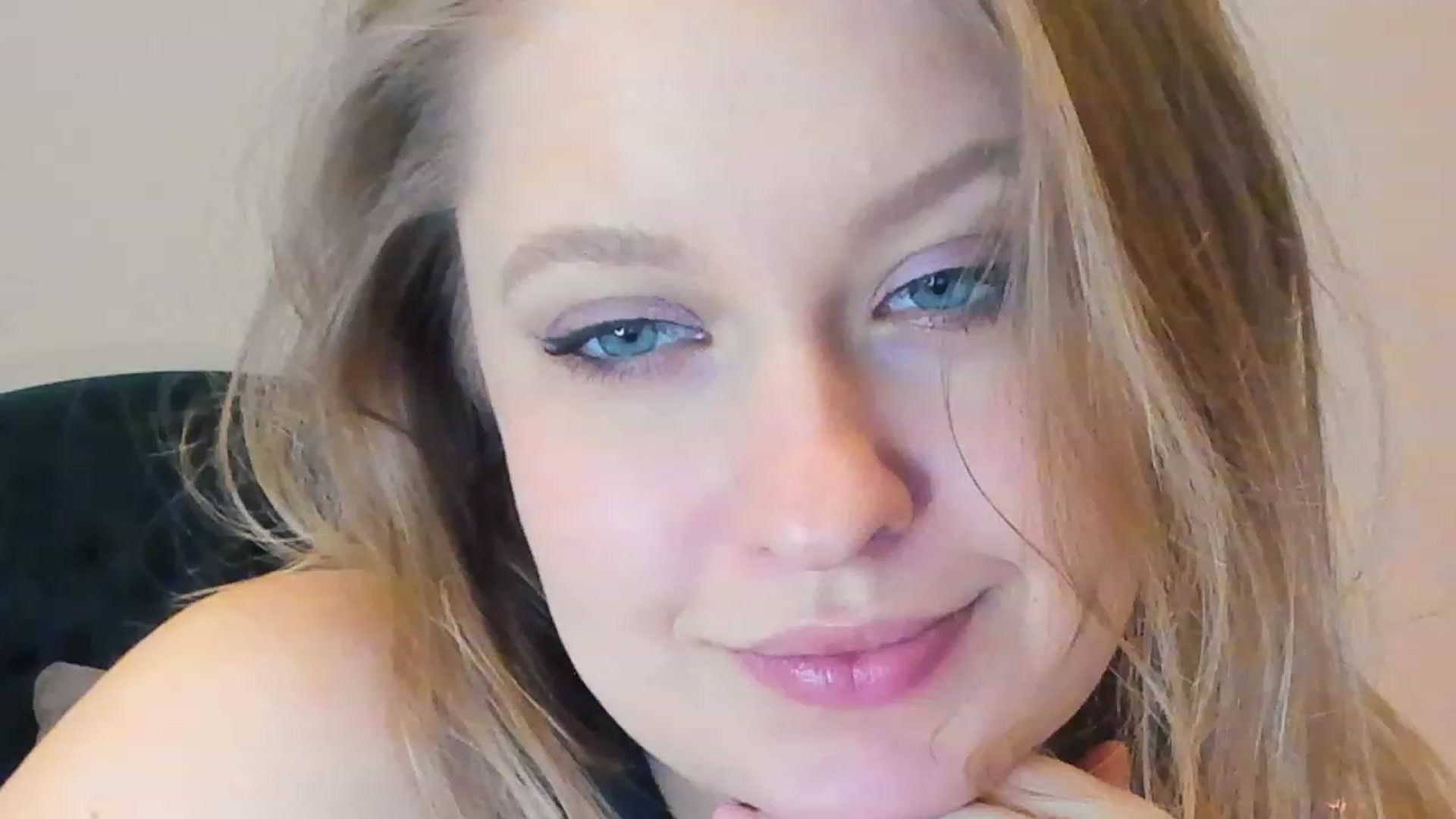 Gallery image thumbnail from SensualAdict's myfreecams stream on, 02/18/2023, 16:03 image 13 of 20