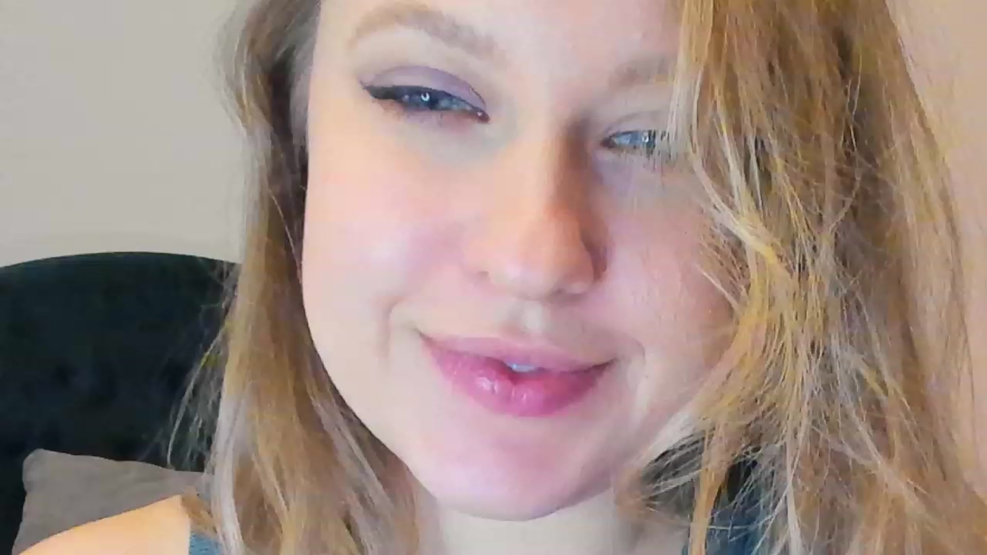 Gallery image thumbnail from SensualAdict's myfreecams stream on, 02/18/2023, 16:03 image 18 of 20