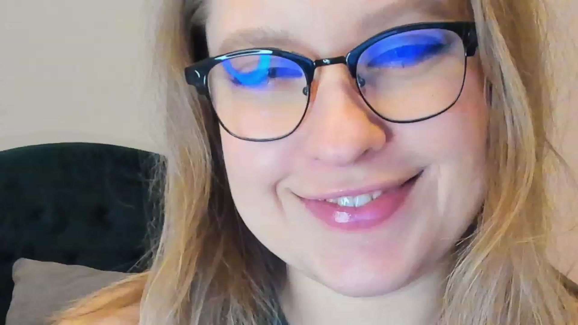Gallery image thumbnail from SensualAdict's myfreecams stream on, 02/18/2023, 16:03 image 3 of 20