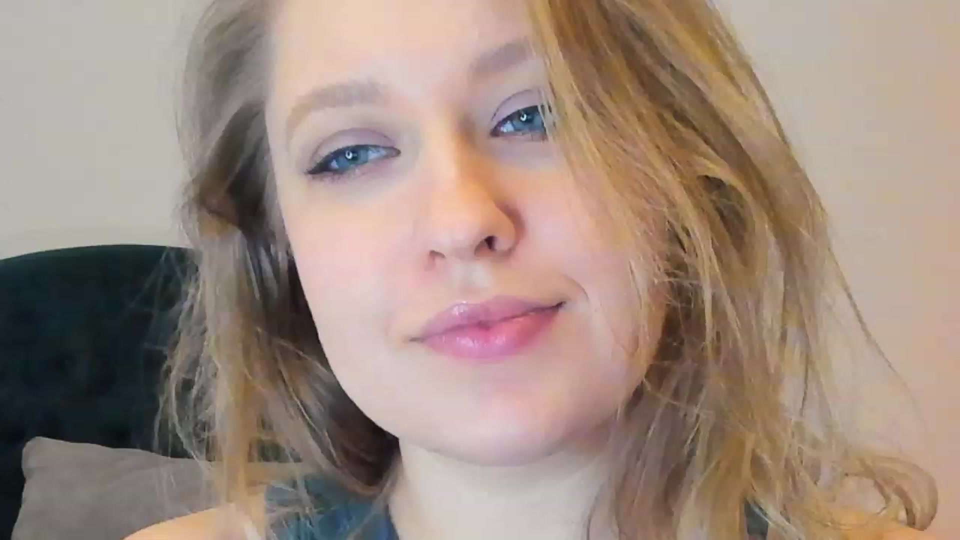 Gallery image thumbnail from SensualAdict's myfreecams stream on, 02/18/2023, 16:03 image 11 of 20