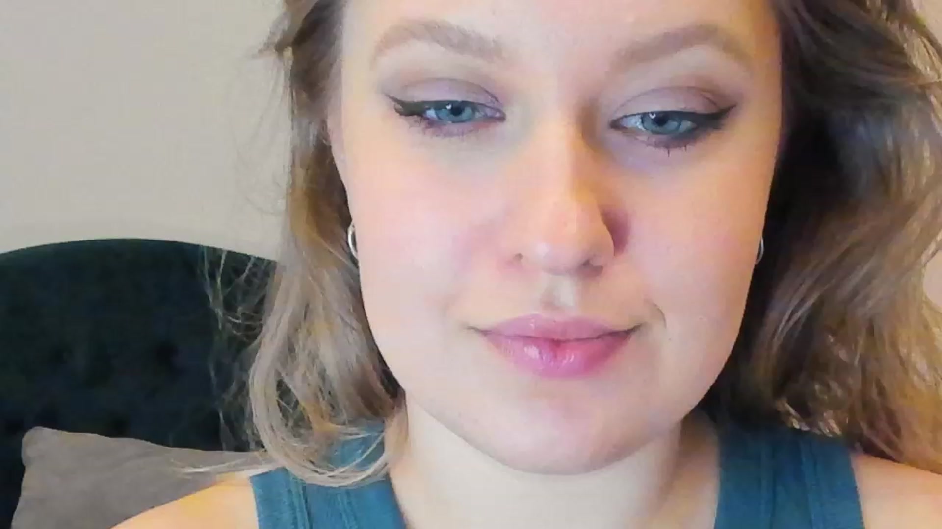 Gallery image thumbnail from SensualAdict's myfreecams stream on, 02/18/2023, 16:03 image 10 of 20
