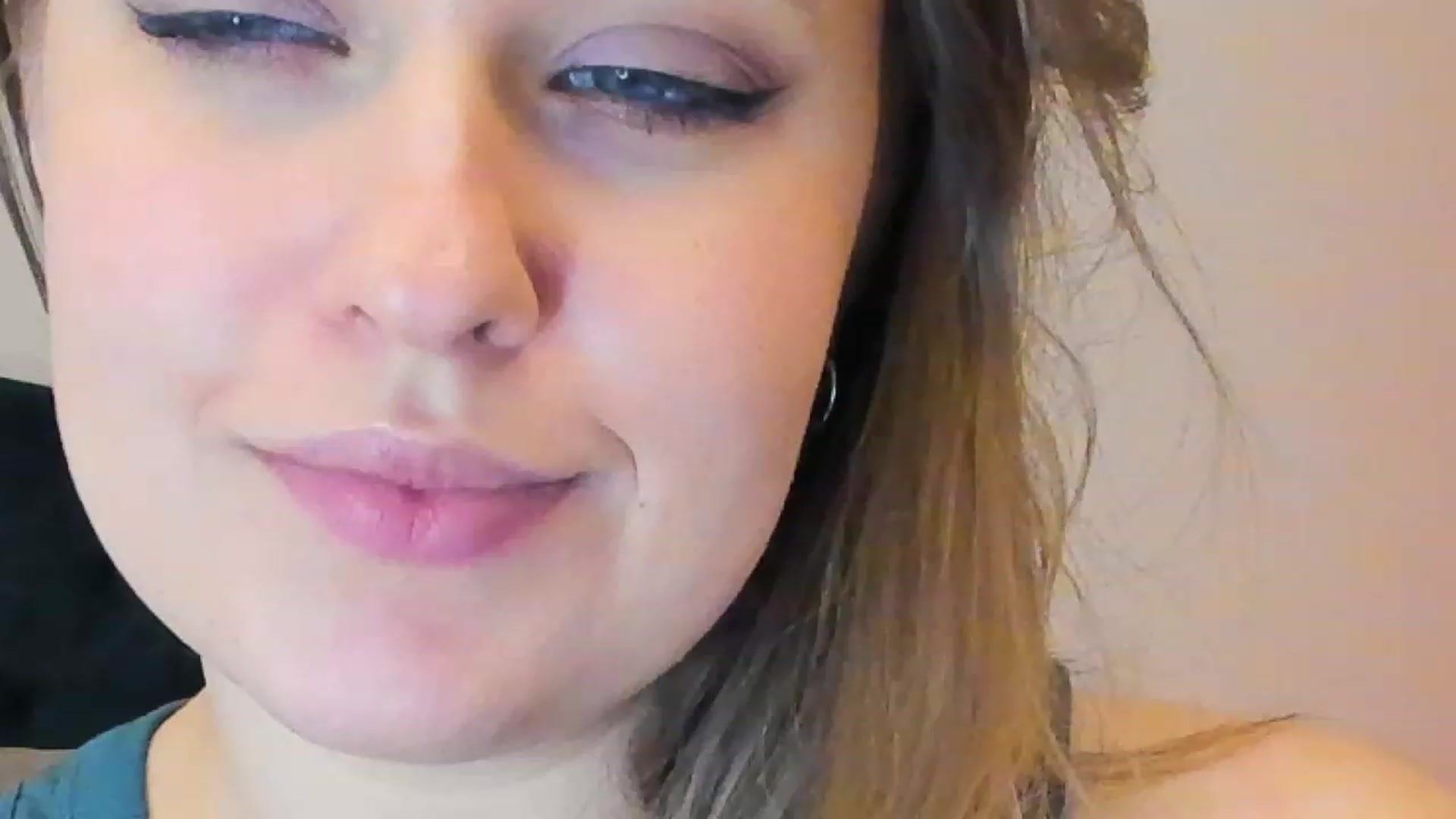 Gallery image thumbnail from SensualAdict's myfreecams stream on, 02/18/2023, 18:13 image 2 of 20