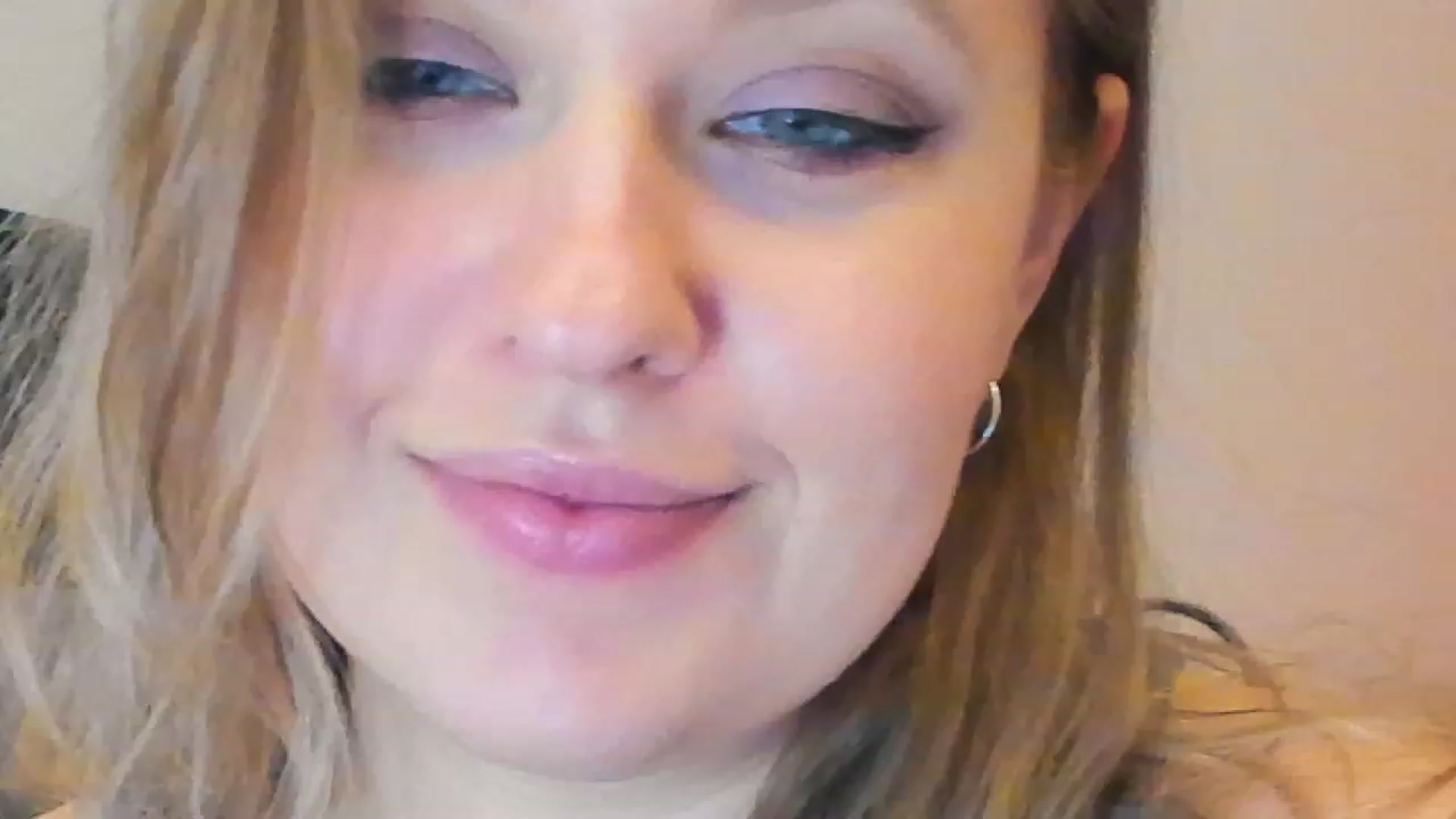 Gallery image thumbnail from SensualAdict's myfreecams stream on, 02/18/2023, 18:13 image 6 of 20