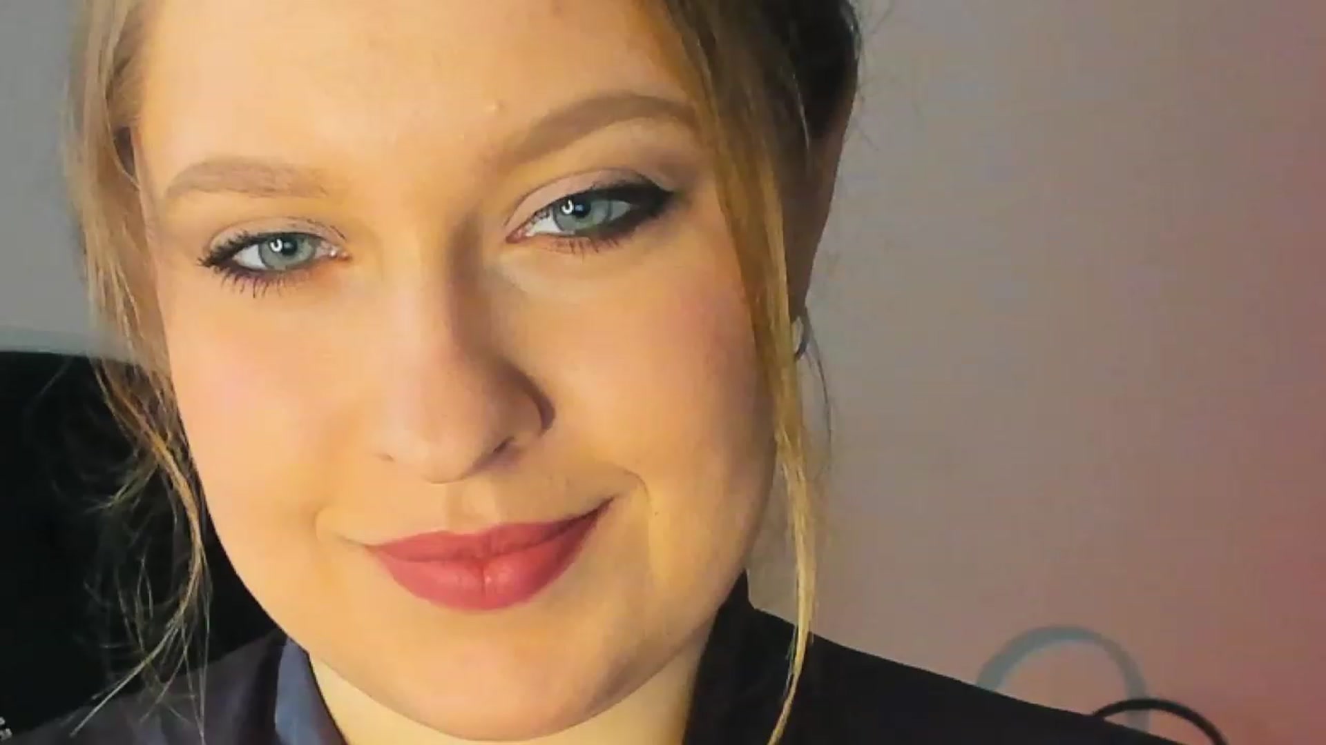 Gallery image thumbnail from SensualAdict's myfreecams stream on, 02/19/2023, 14:49 image 12 of 20