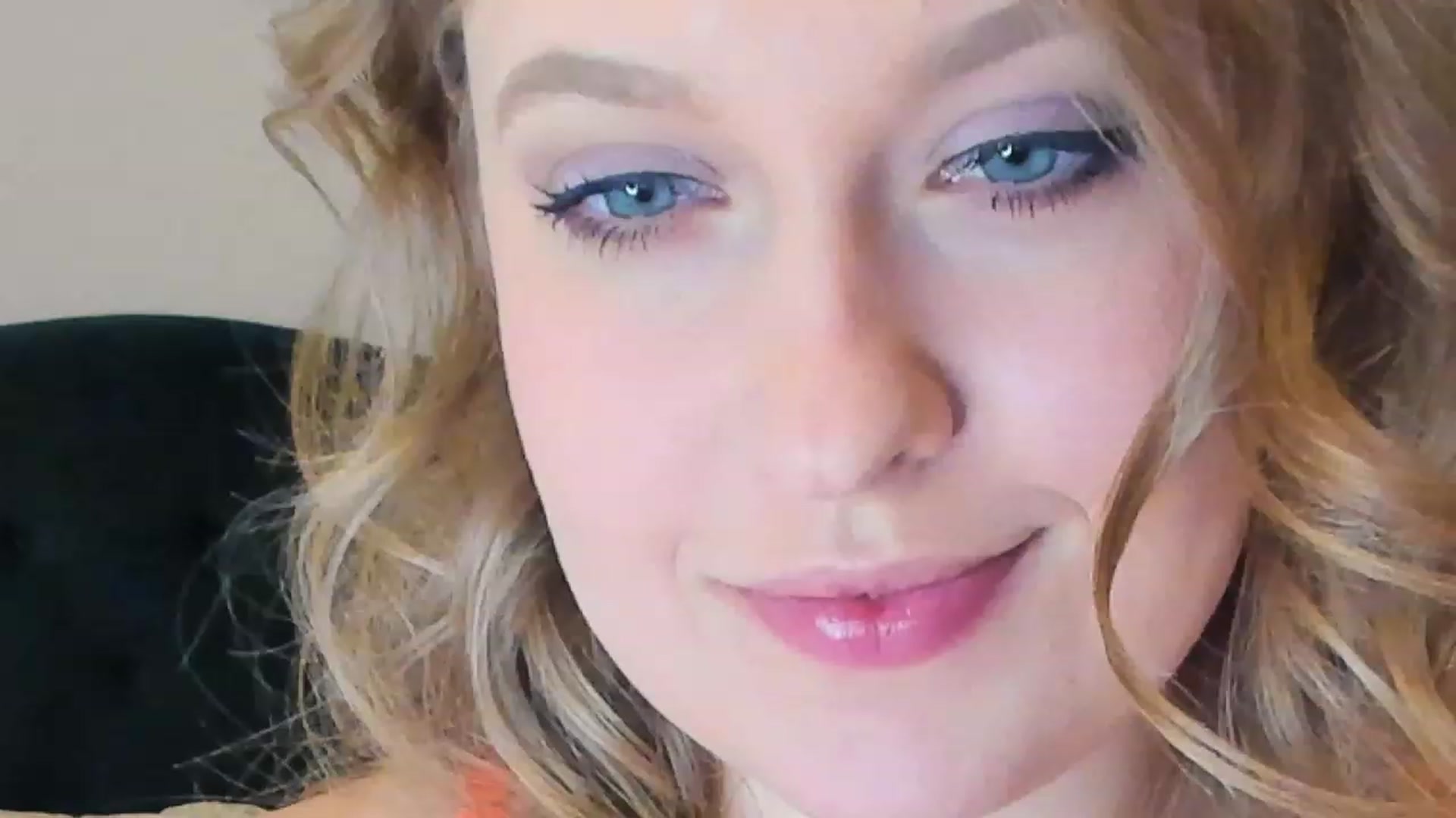 Gallery image thumbnail from SensualAdict's myfreecams stream on, 02/23/2023, 17:59 image 5 of 20