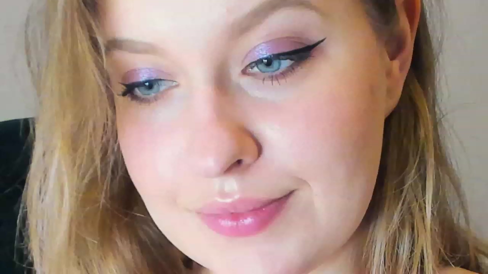 Gallery image thumbnail from SensualAdict's myfreecams stream on, 02/24/2023, 17:51 image 6 of 20