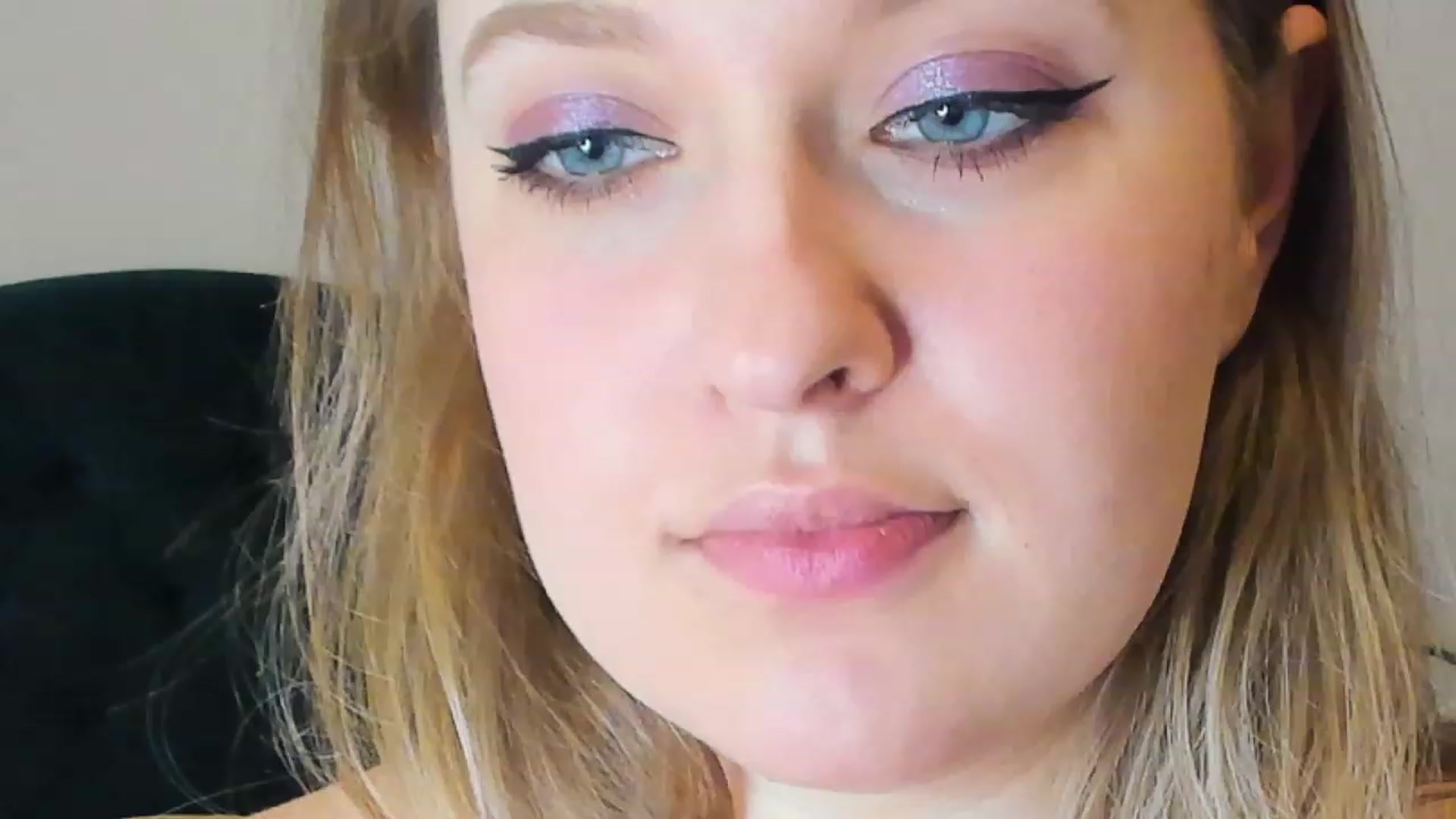 Gallery image thumbnail from SensualAdict's myfreecams stream on, 02/24/2023, 17:51 image 19 of 20
