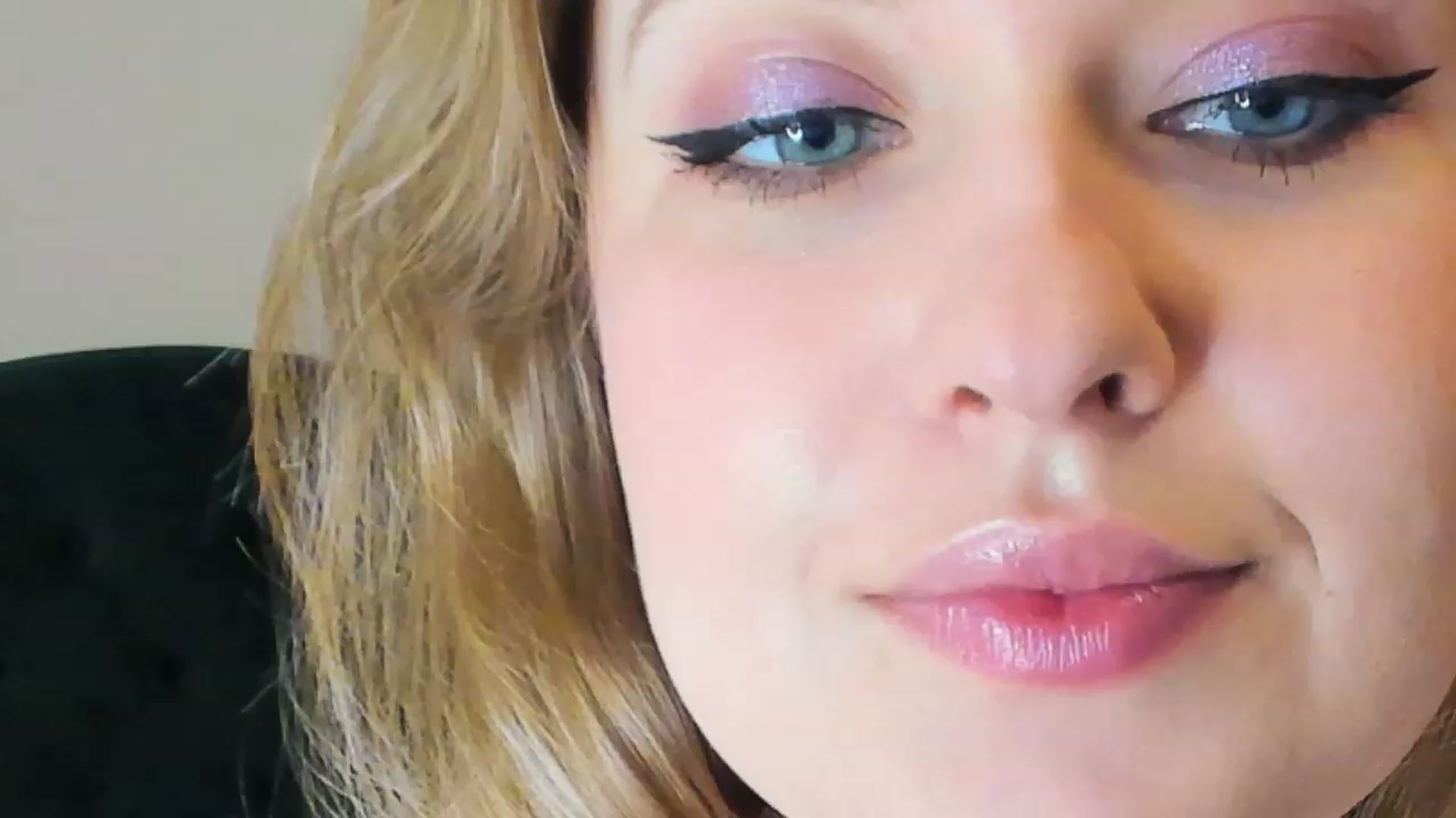 Gallery image thumbnail from SensualAdict's myfreecams stream on, 02/24/2023, 17:51 image 5 of 20