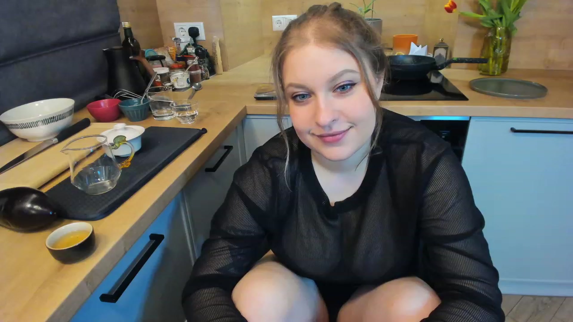 Gallery image thumbnail from SensualAdict's myfreecams stream on, 02/25/2023, 13:00 image 19 of 20