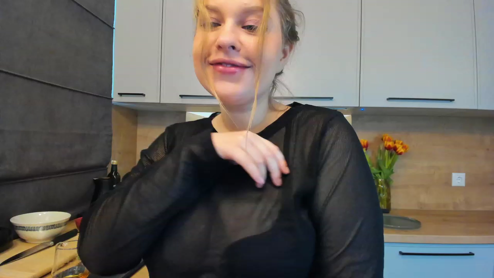Gallery image thumbnail from SensualAdict's myfreecams stream on, 02/25/2023, 13:00 image 12 of 20