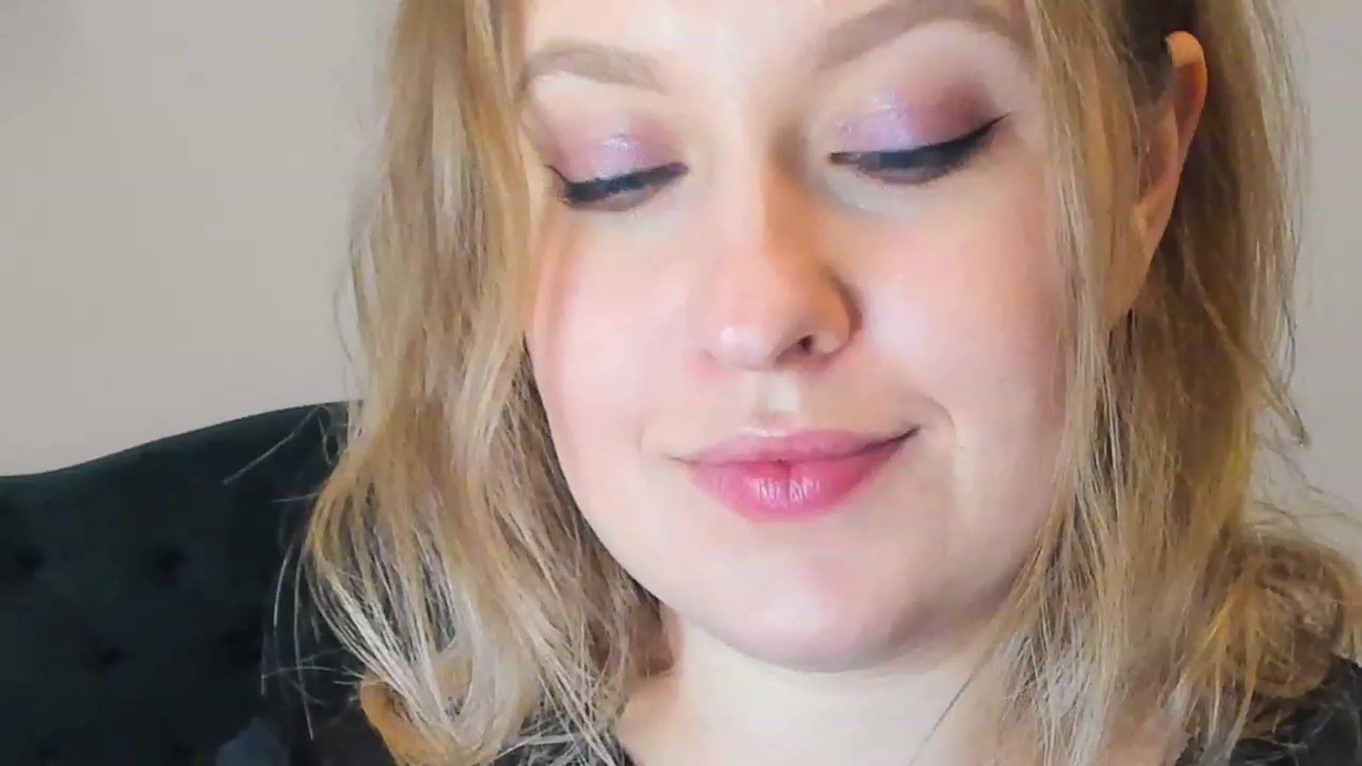 Gallery image thumbnail from SensualAdict's myfreecams stream on, 02/25/2023, 16:16 image 2 of 20