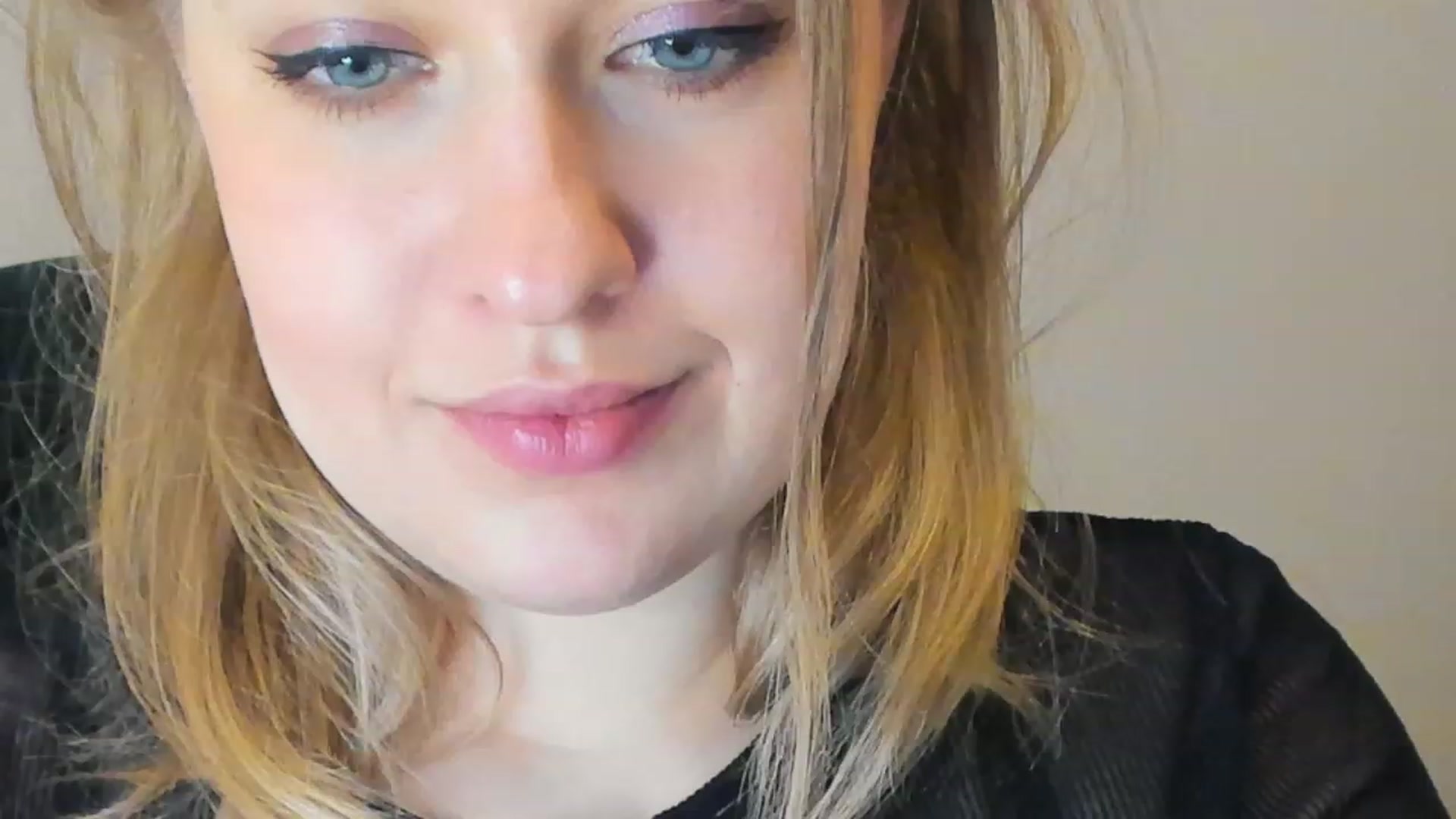 Gallery image thumbnail from SensualAdict's myfreecams stream on, 02/25/2023, 16:16 image 17 of 20