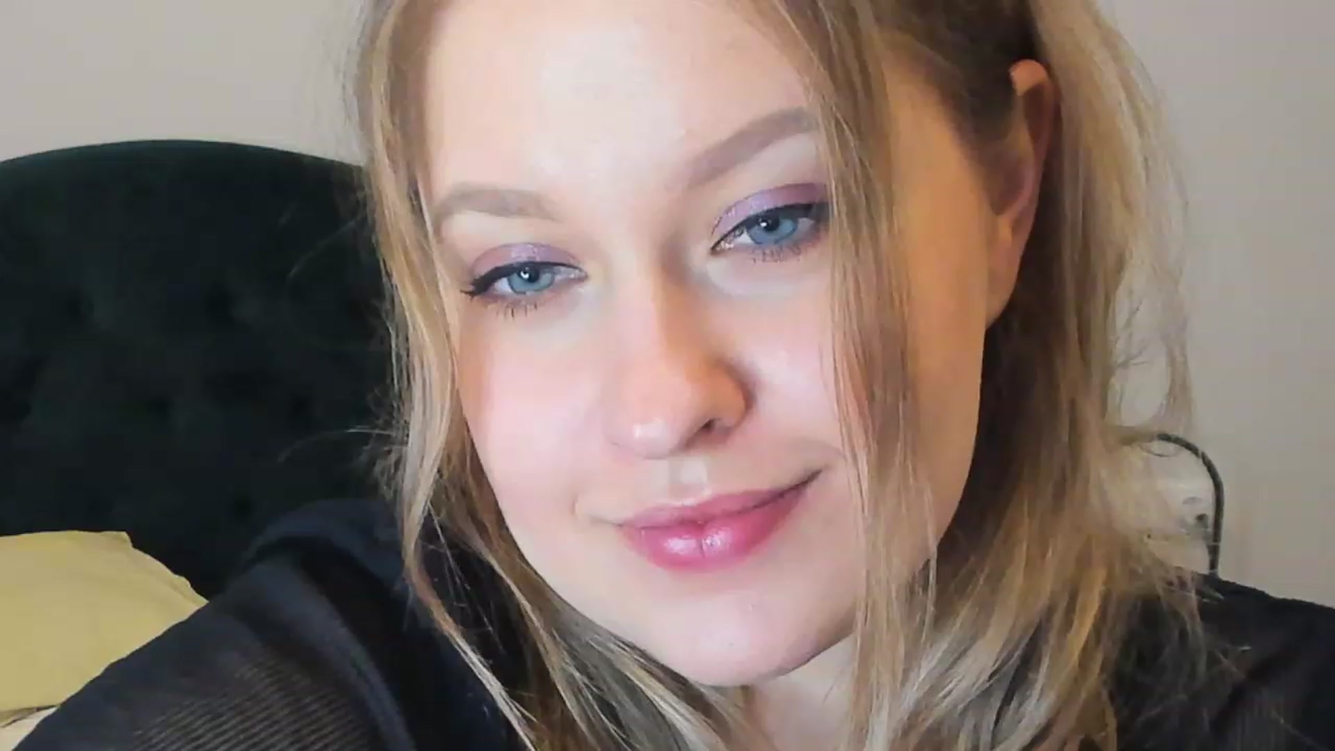 Gallery image thumbnail from SensualAdict's myfreecams stream on, 02/25/2023, 16:16 image 10 of 20