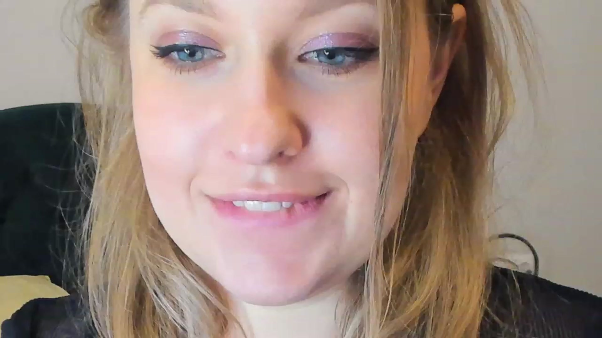 Gallery image thumbnail from SensualAdict's myfreecams stream on, 02/25/2023, 16:16 image 18 of 20