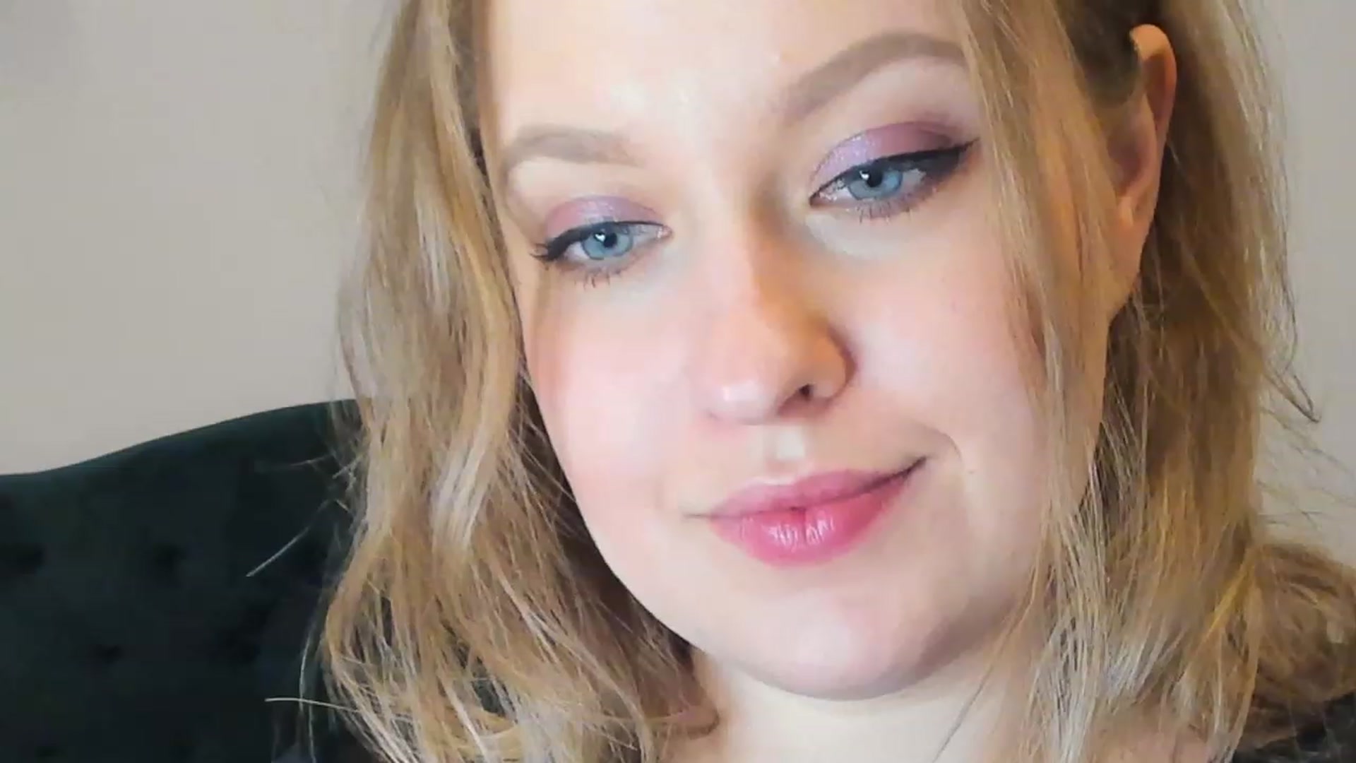 Gallery image thumbnail from SensualAdict's myfreecams stream on, 02/25/2023, 16:16 image 3 of 20