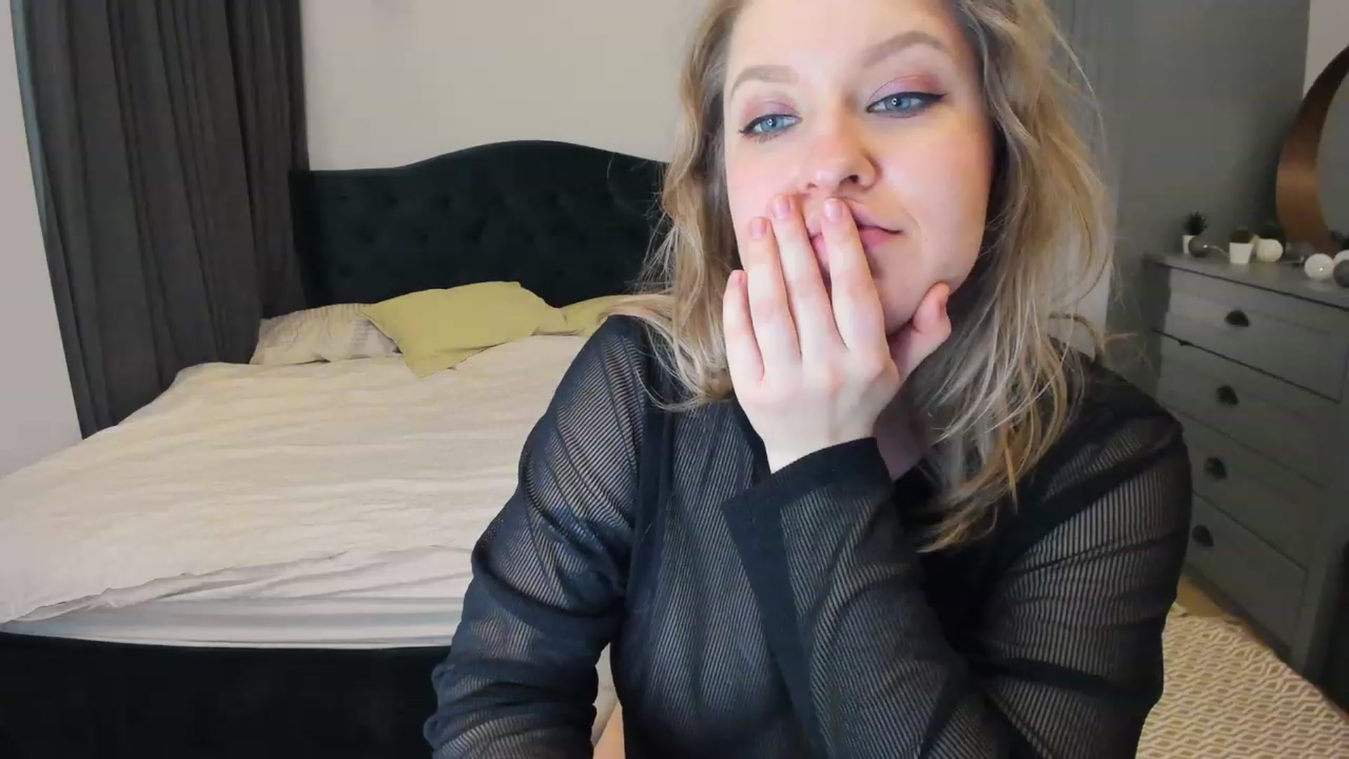 Gallery image thumbnail from SensualAdict's myfreecams stream on, 02/25/2023, 17:27 image 19 of 20