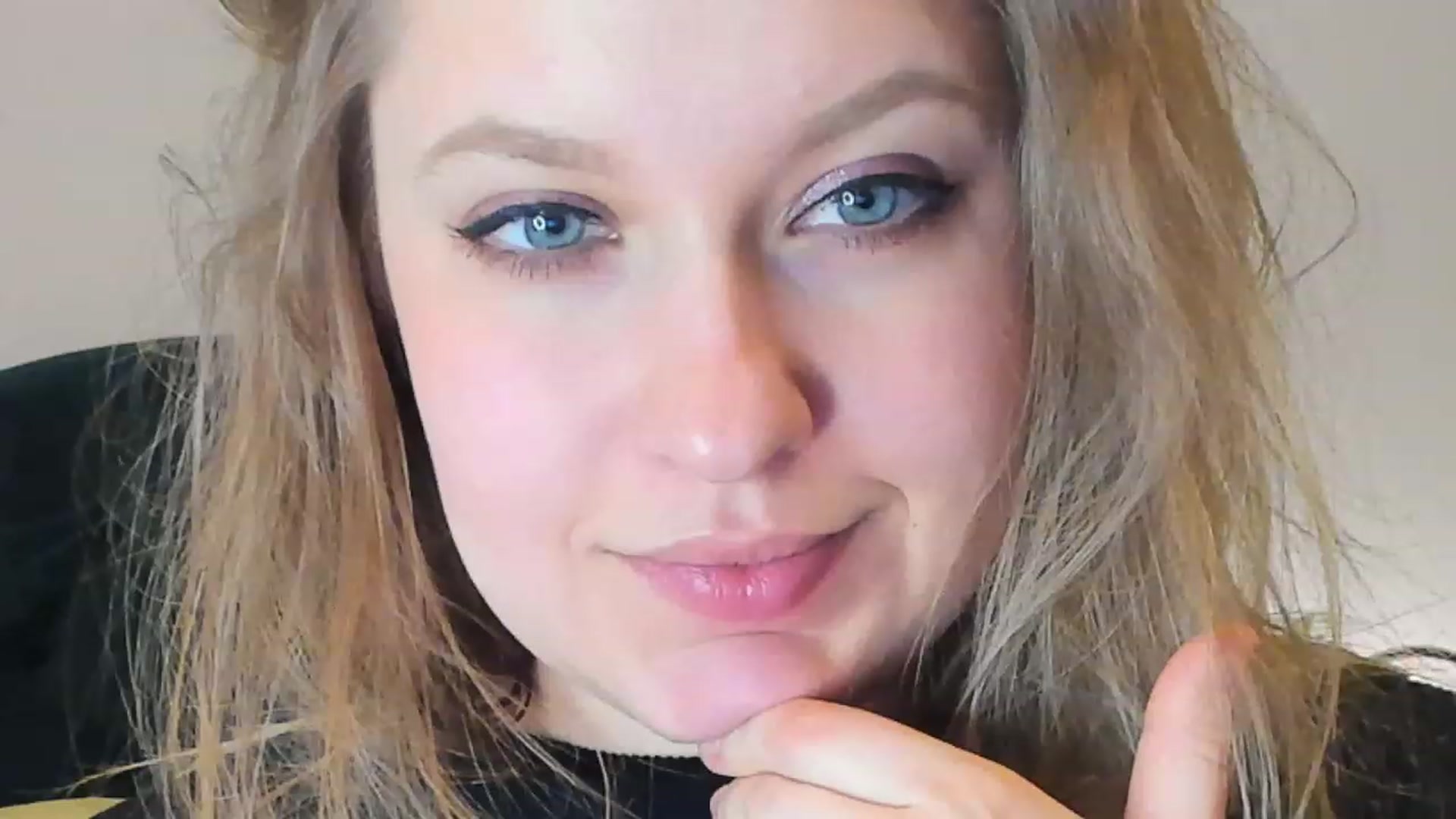 Gallery image thumbnail from SensualAdict's myfreecams stream on, 02/25/2023, 19:55 image 18 of 20