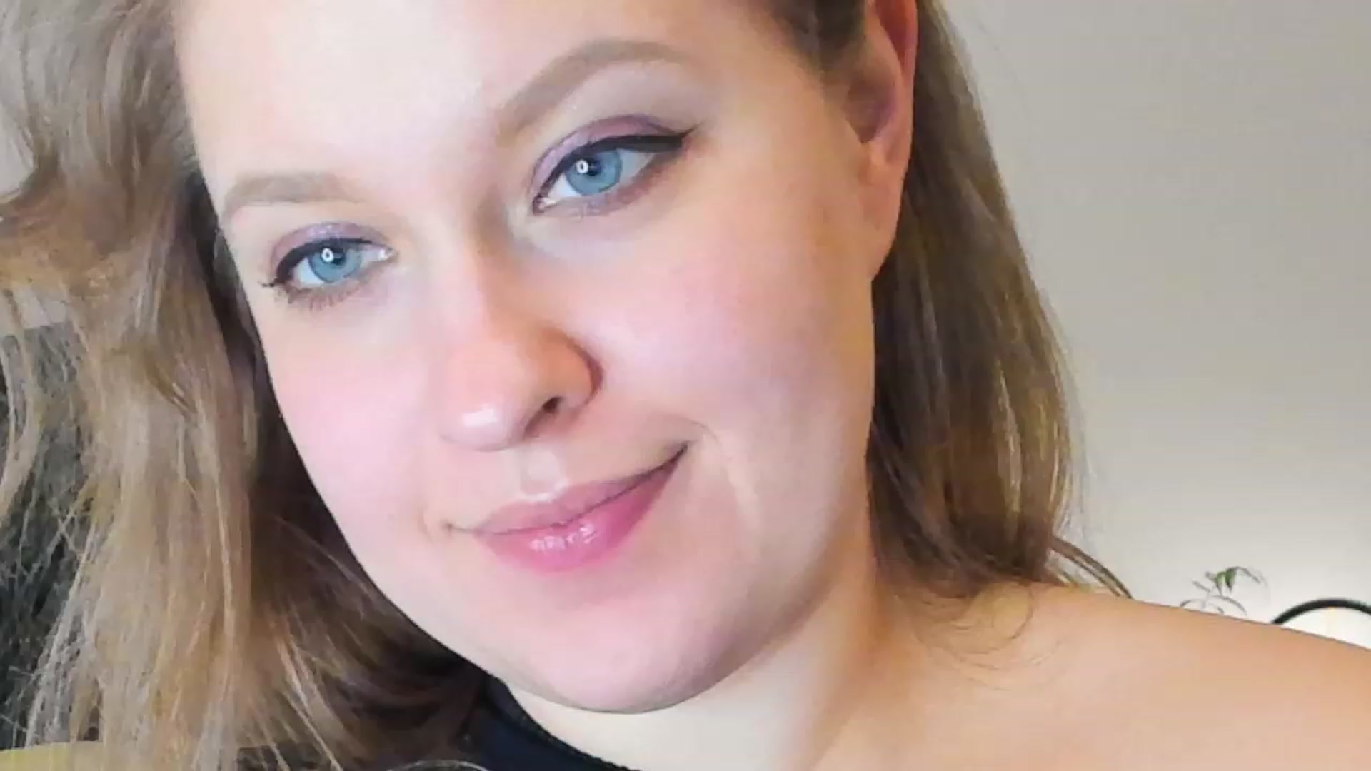 Gallery image thumbnail from SensualAdict's myfreecams stream on, 02/25/2023, 19:55 image 20 of 20