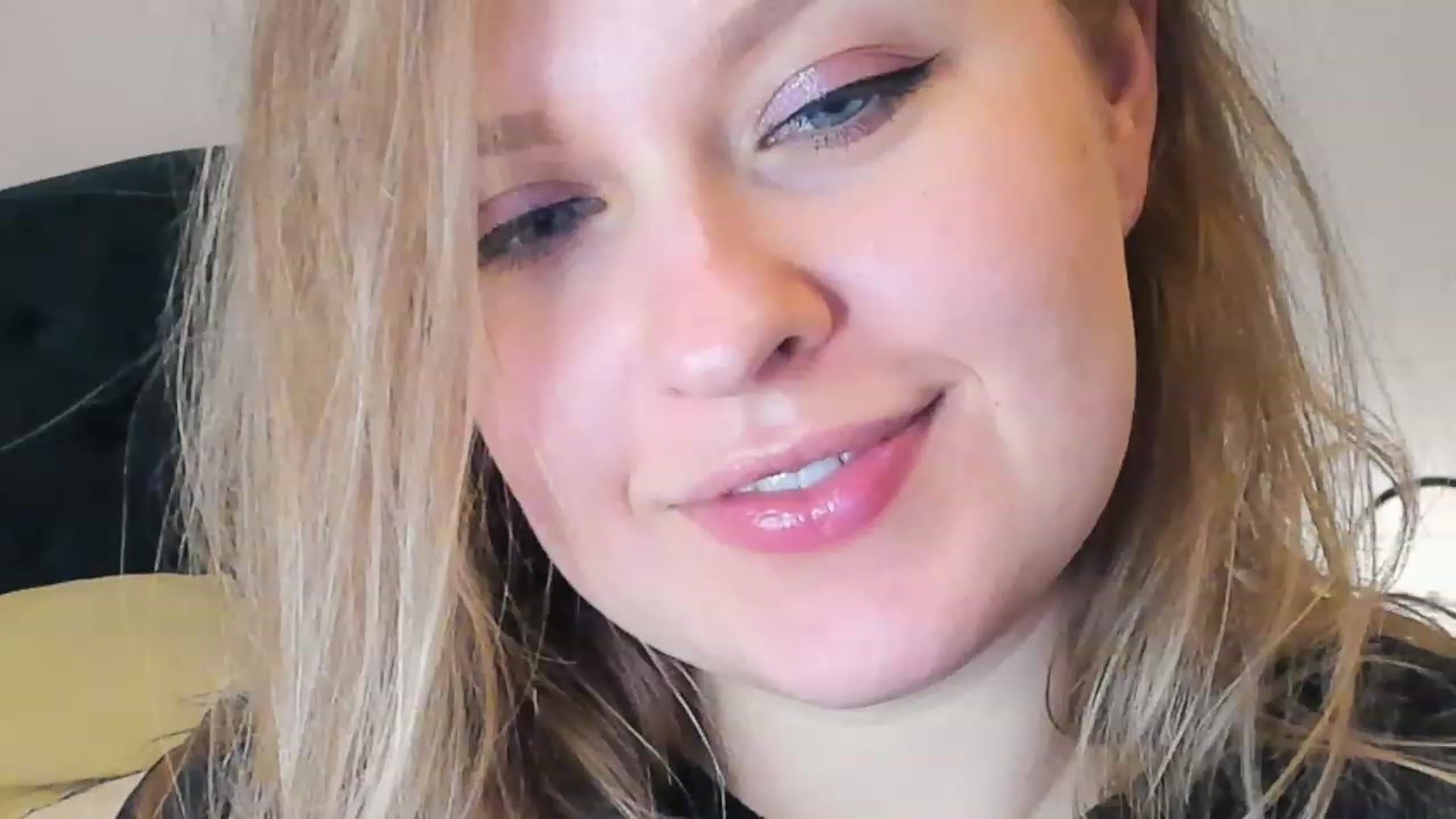 Gallery image thumbnail from SensualAdict's myfreecams stream on, 02/25/2023, 19:55 image 14 of 20