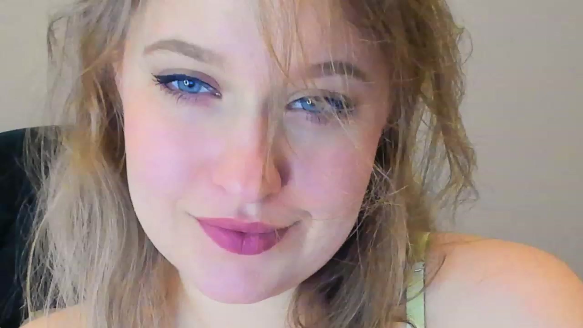 Gallery image thumbnail from SensualAdict's myfreecams stream on, 02/26/2023, 18:04 image 5 of 20