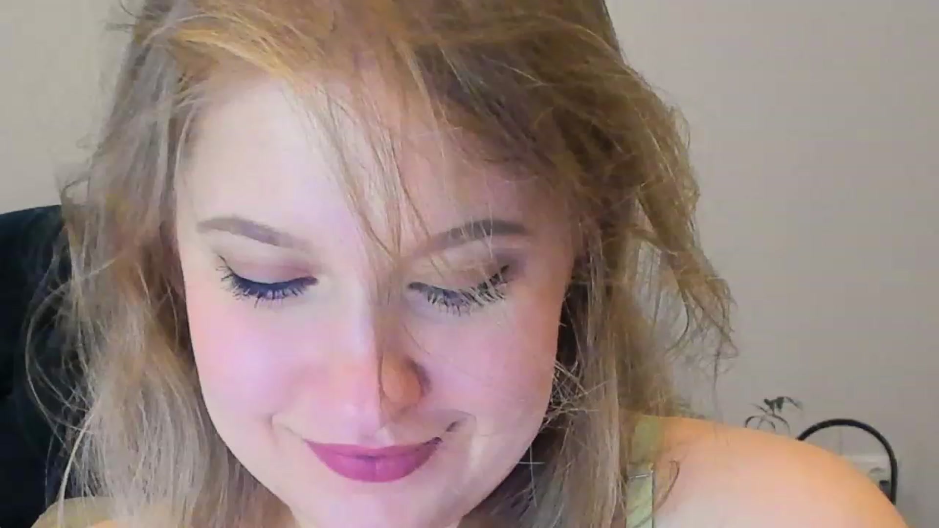 Gallery image thumbnail from SensualAdict's myfreecams stream on, 02/26/2023, 18:04 image 3 of 20