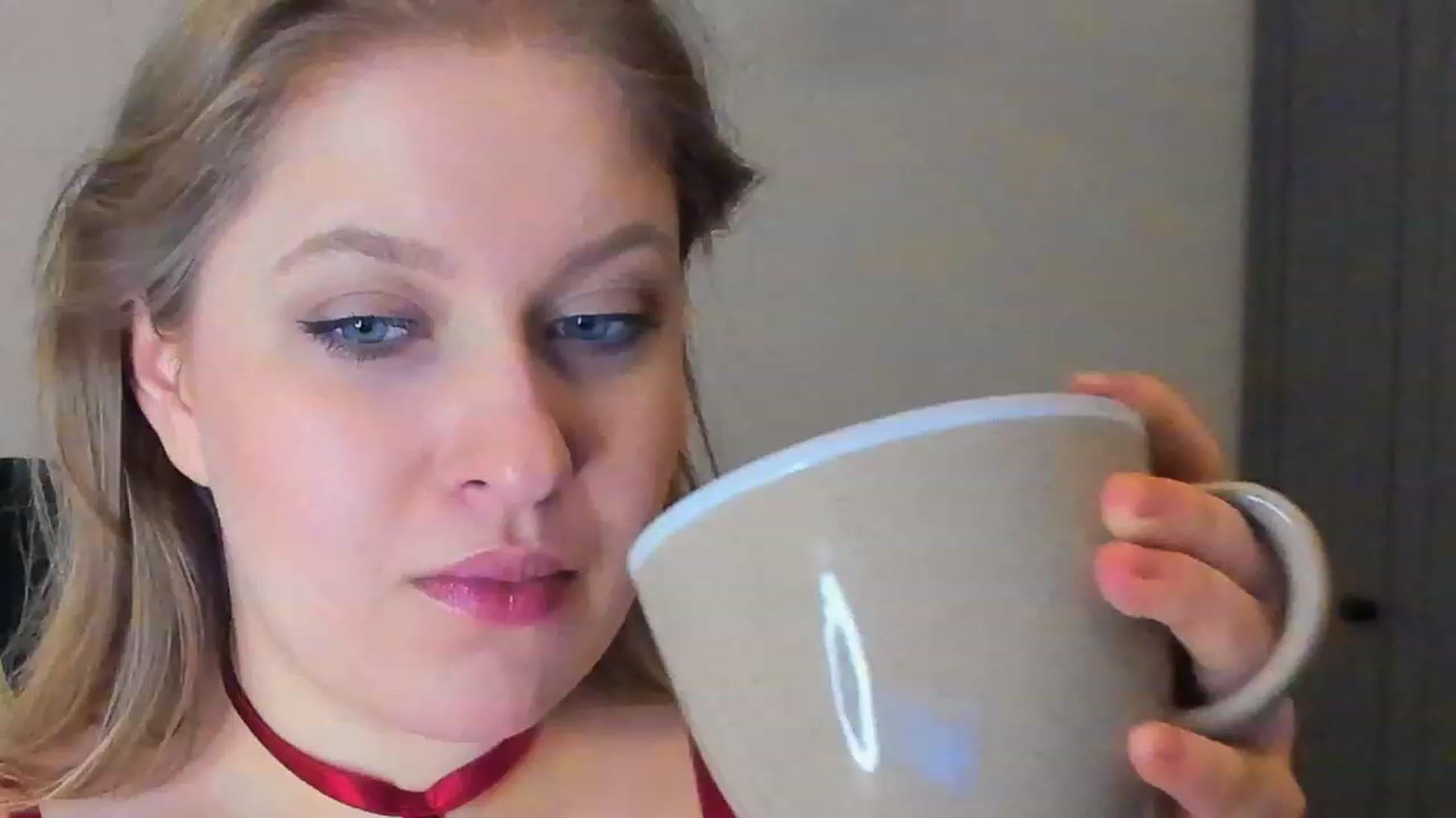 Gallery image thumbnail from SensualAdict's myfreecams stream on, 03/04/2023, 18:52 image 2 of 20