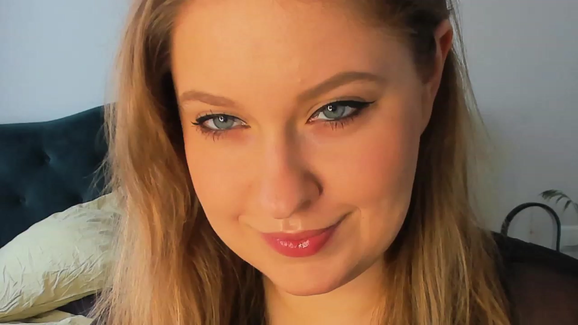 Gallery image thumbnail from SensualAdict's myfreecams stream on, 03/05/2023, 13:51 image 5 of 20