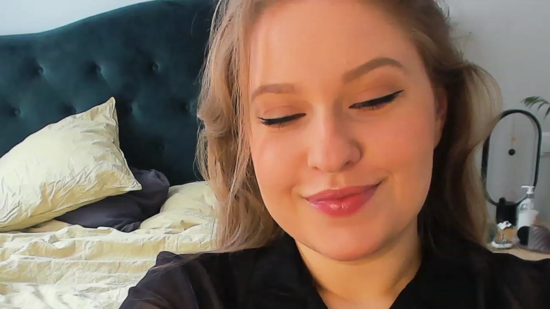 Gallery image thumbnail from SensualAdict's myfreecams stream on, 03/05/2023, 13:51 image 4 of 20