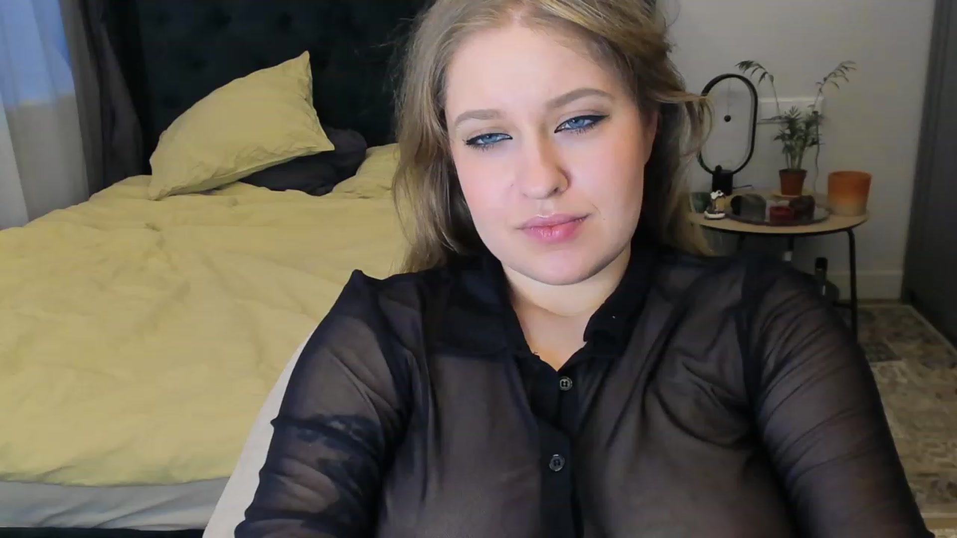 Gallery image thumbnail from SensualAdict's myfreecams stream on, 03/05/2023, 16:20 image 18 of 20