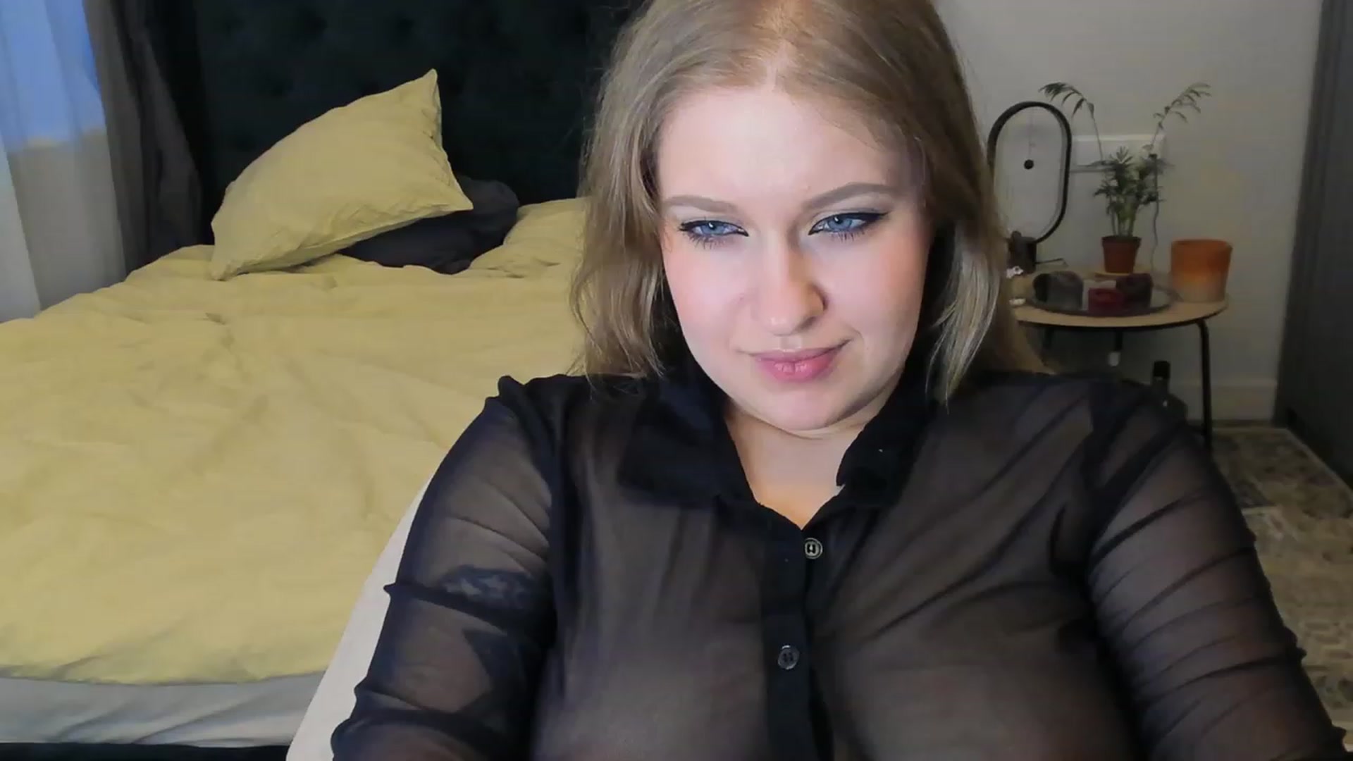 Gallery image thumbnail from SensualAdict's myfreecams stream on, 03/05/2023, 16:20 image 16 of 20