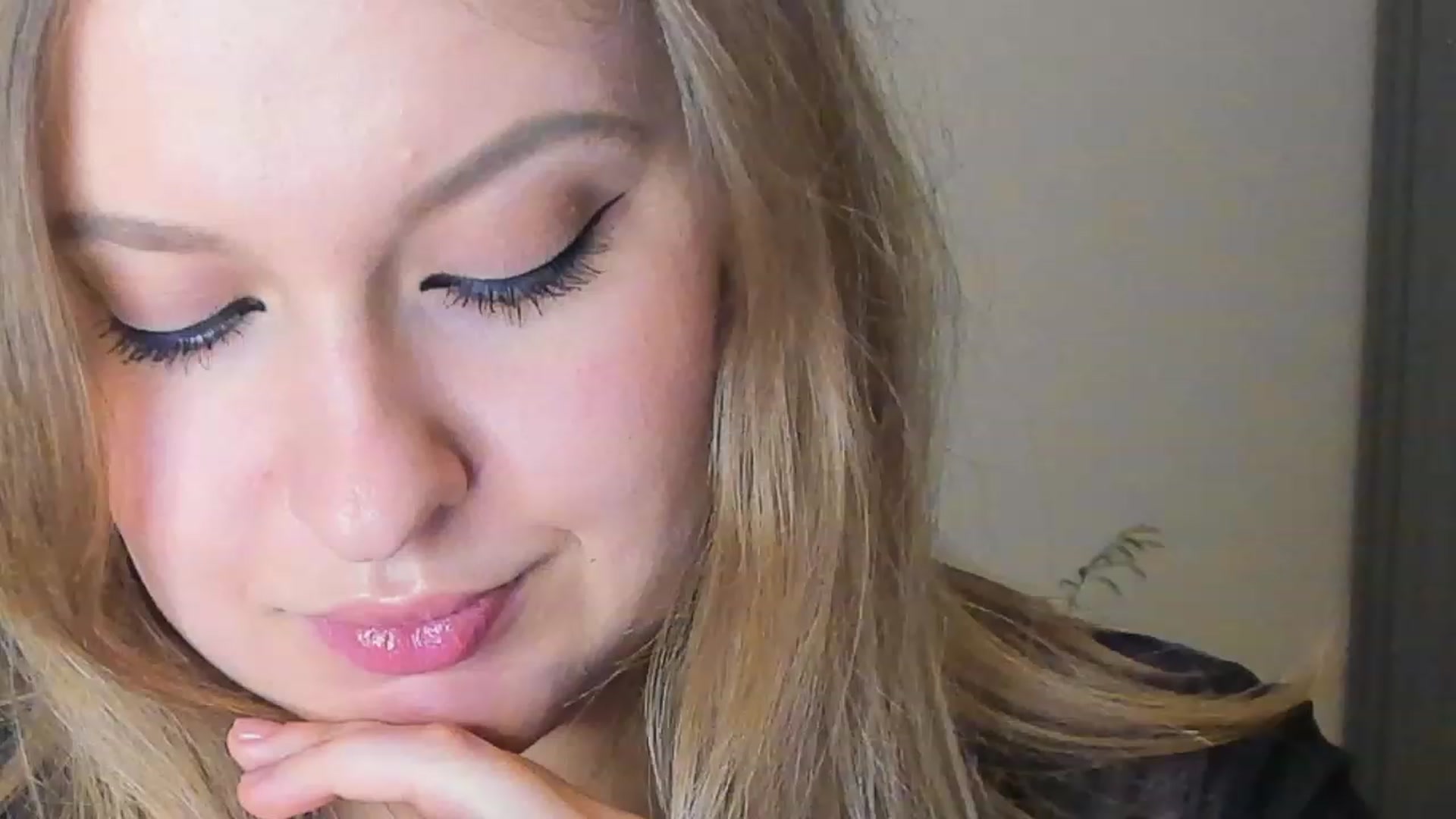 Gallery image thumbnail from SensualAdict's myfreecams stream on, 03/05/2023, 17:08 image 13 of 20