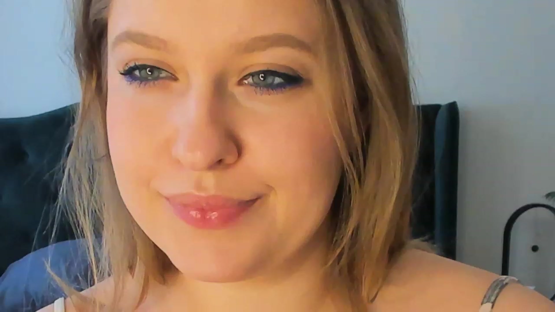 Gallery image thumbnail from SensualAdict's myfreecams stream on, 03/06/2023, 13:01 image 15 of 20