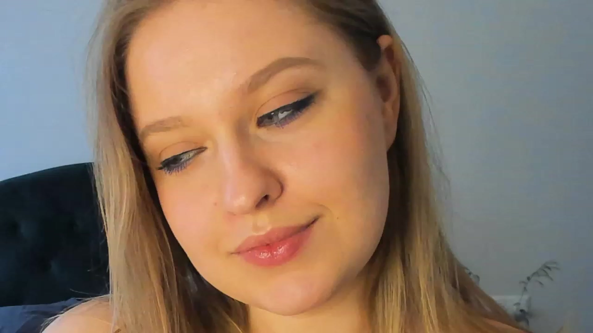 Gallery image thumbnail from SensualAdict's myfreecams stream on, 03/06/2023, 14:42 image 4 of 20
