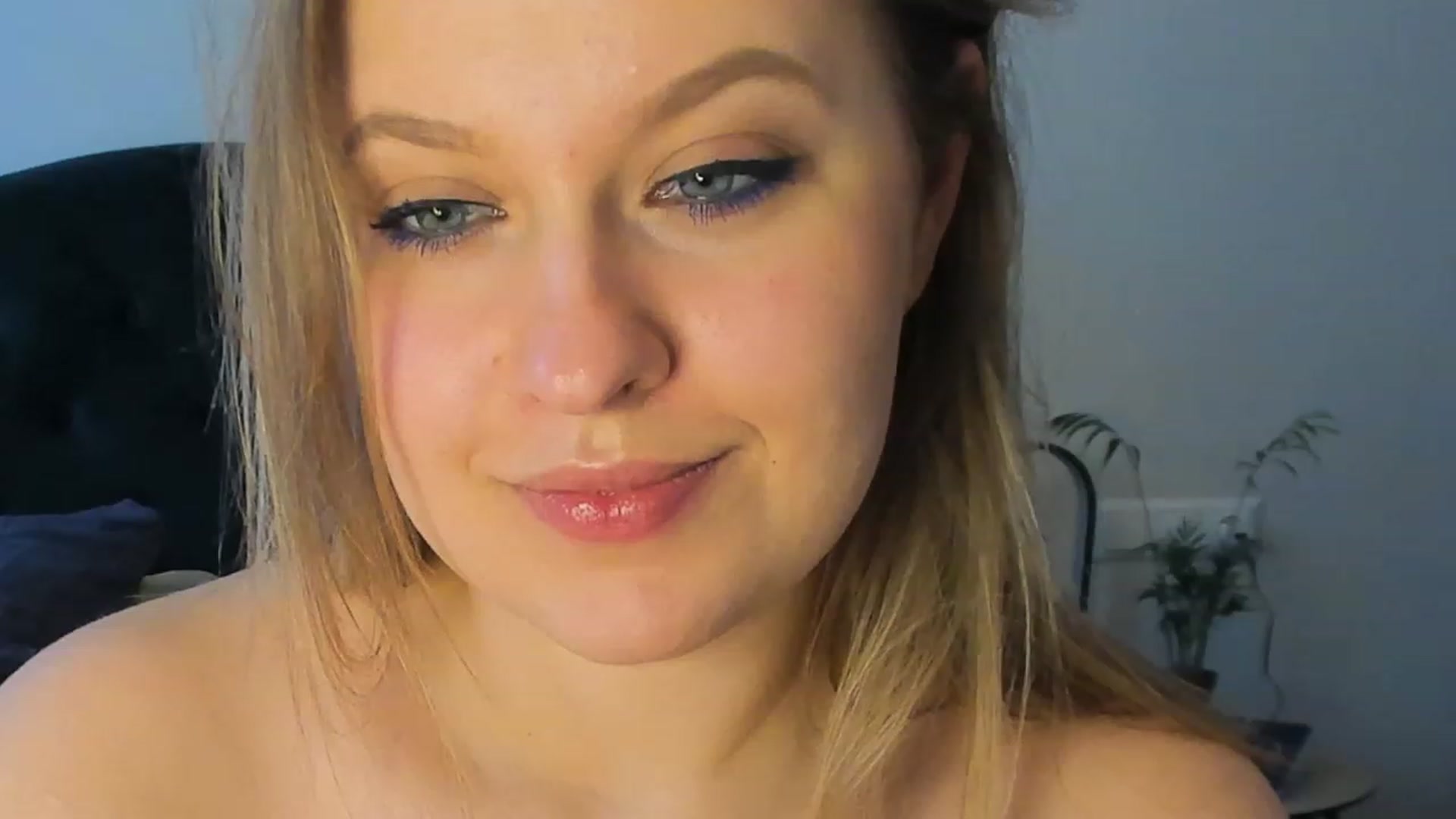Gallery image thumbnail from SensualAdict's myfreecams stream on, 03/06/2023, 14:42 image 13 of 20