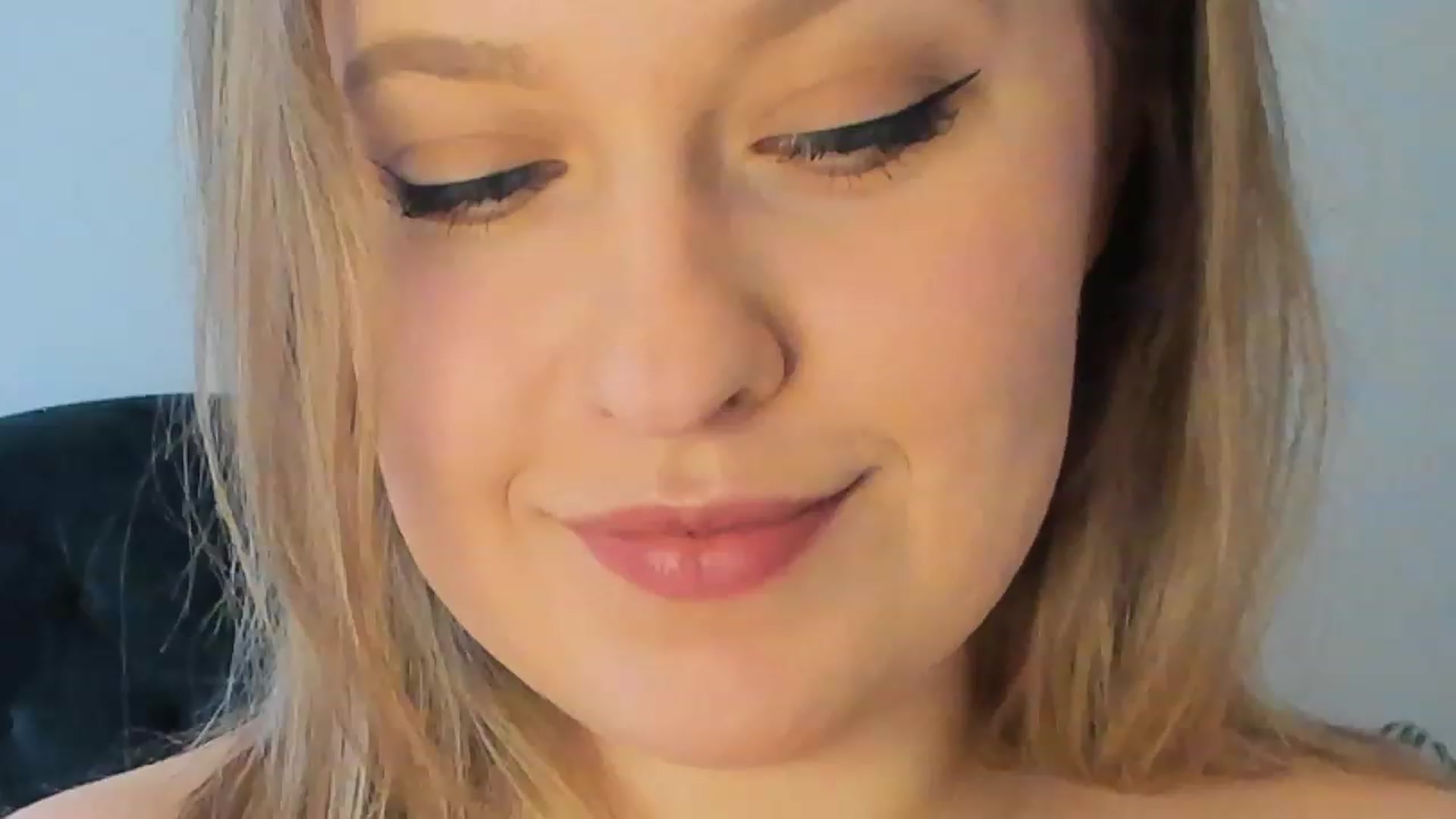 Gallery image thumbnail from SensualAdict's myfreecams stream on, 03/07/2023, 13:40 image 19 of 20