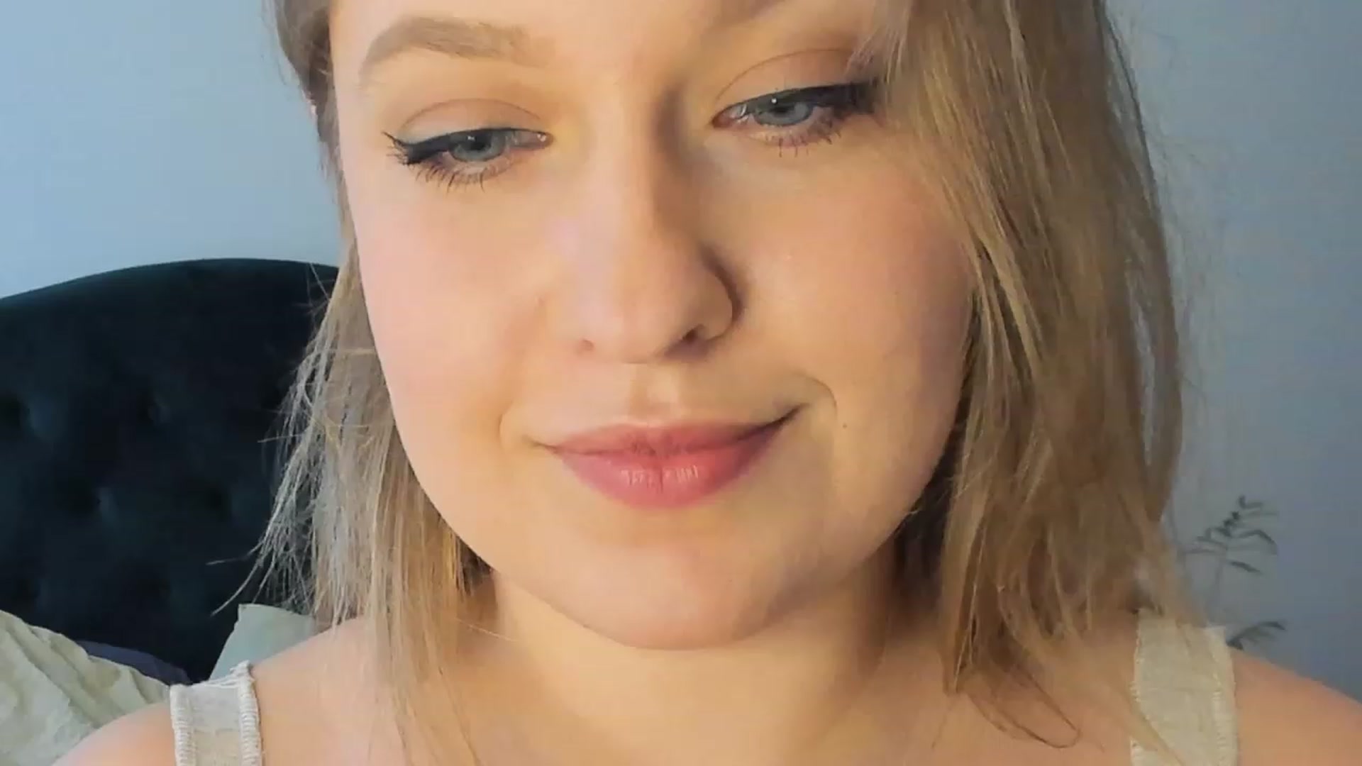 Gallery image thumbnail from SensualAdict's myfreecams stream on, 03/07/2023, 14:29 image 10 of 20
