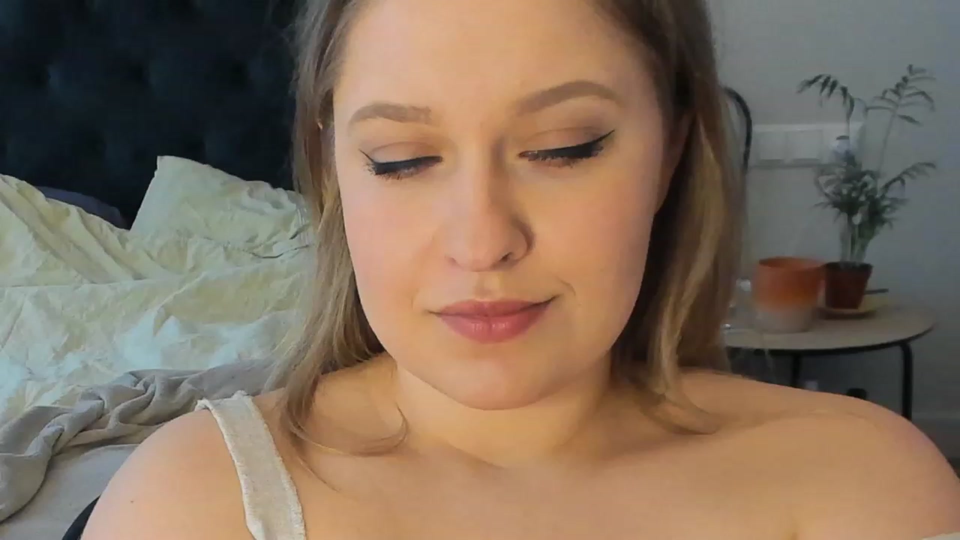 Gallery image thumbnail from SensualAdict's myfreecams stream on, 03/07/2023, 14:29 image 16 of 20
