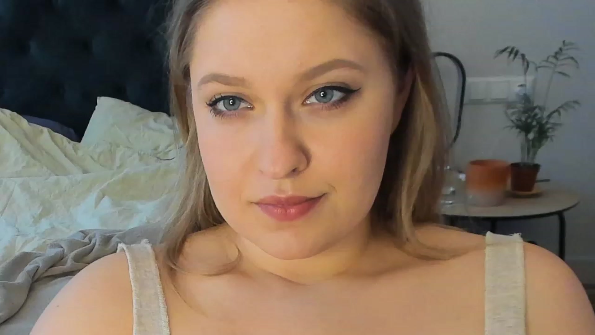 Gallery image thumbnail from SensualAdict's myfreecams stream on, 03/07/2023, 14:29 image 15 of 20