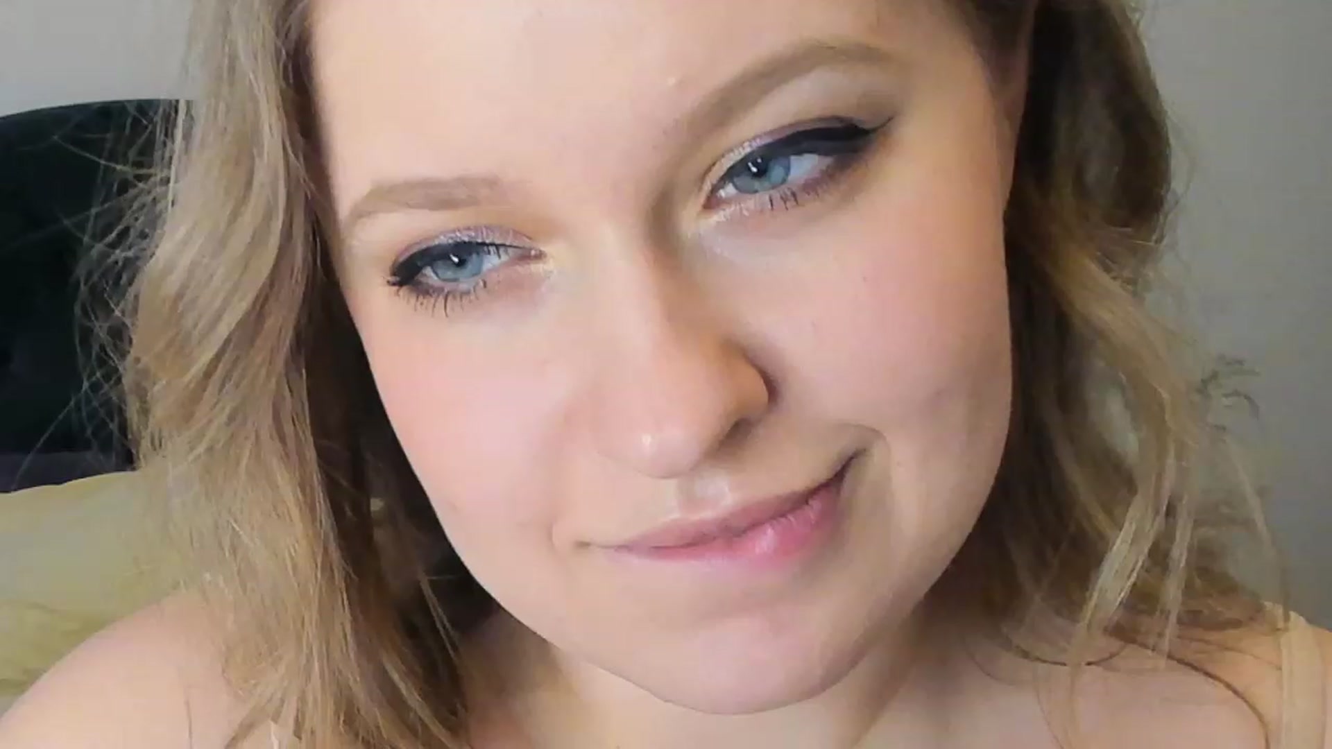 Gallery image thumbnail from SensualAdict's myfreecams stream on, 03/08/2023, 17:18 image 5 of 20