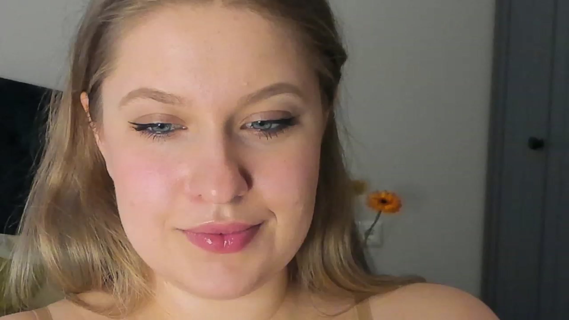Gallery image thumbnail from SensualAdict's myfreecams stream on, 03/10/2023, 15:23 image 18 of 20