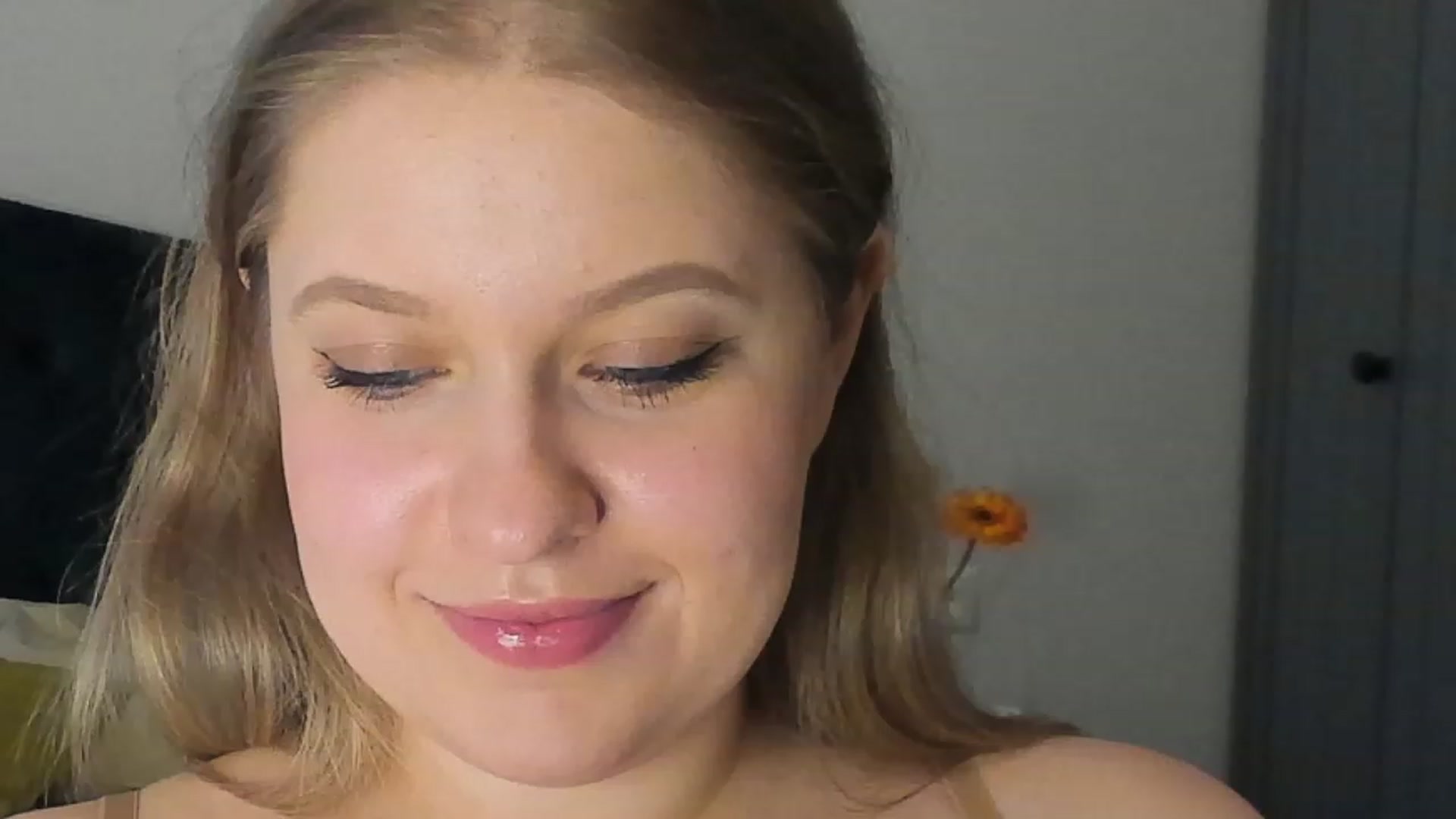 Gallery image thumbnail from SensualAdict's myfreecams stream on, 03/10/2023, 15:23 image 19 of 20