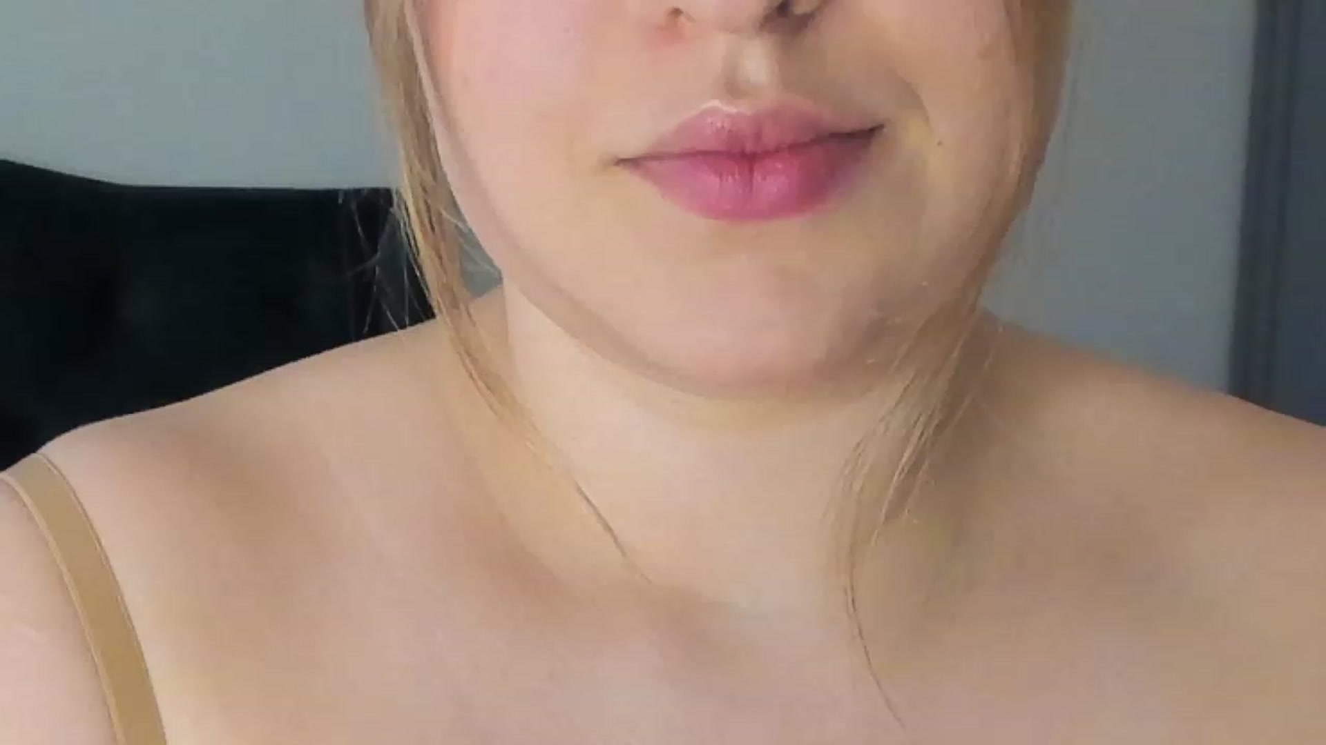 Gallery image thumbnail from SensualAdict's myfreecams stream on, 03/10/2023, 15:23 image 7 of 20