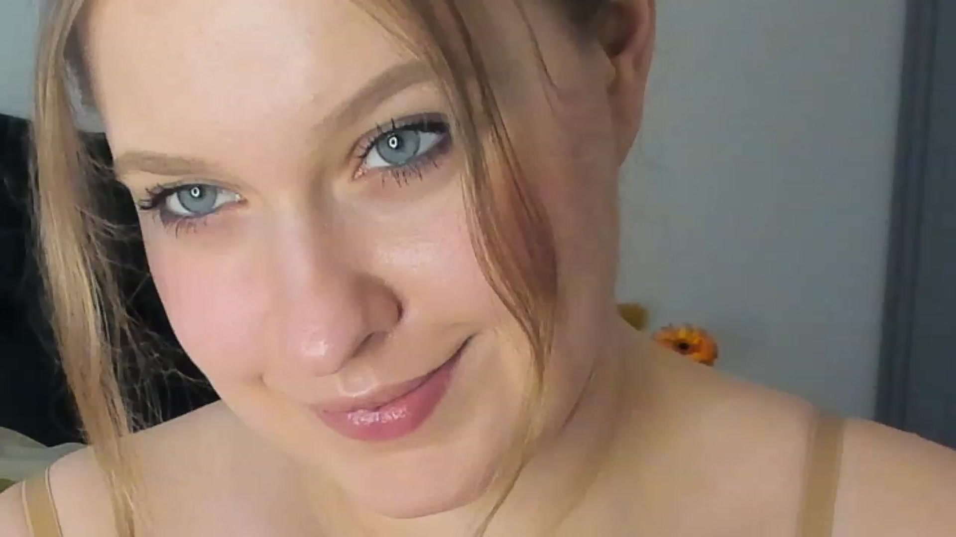 Gallery image thumbnail from SensualAdict's myfreecams stream on, 03/10/2023, 15:23 image 4 of 20