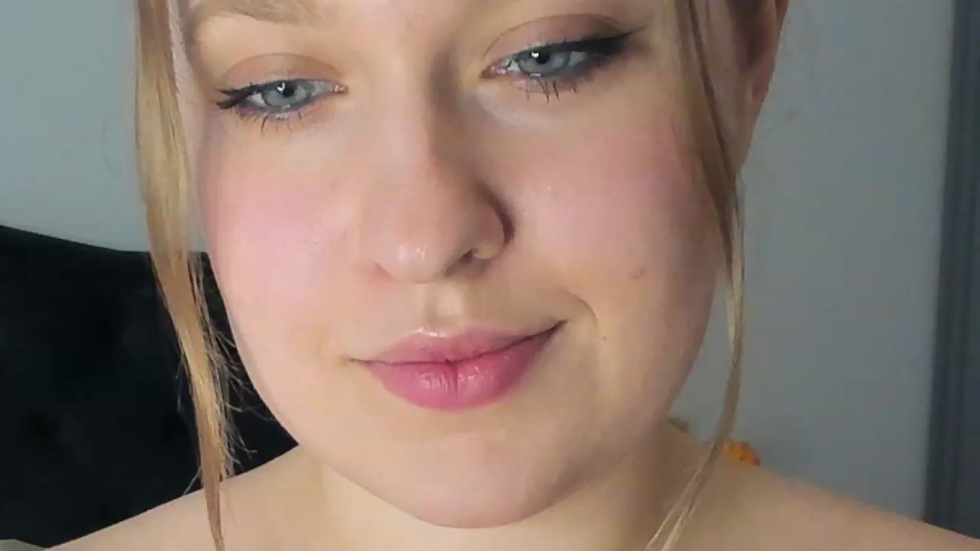 Gallery image thumbnail from SensualAdict's myfreecams stream on, 03/10/2023, 15:23 image 9 of 20