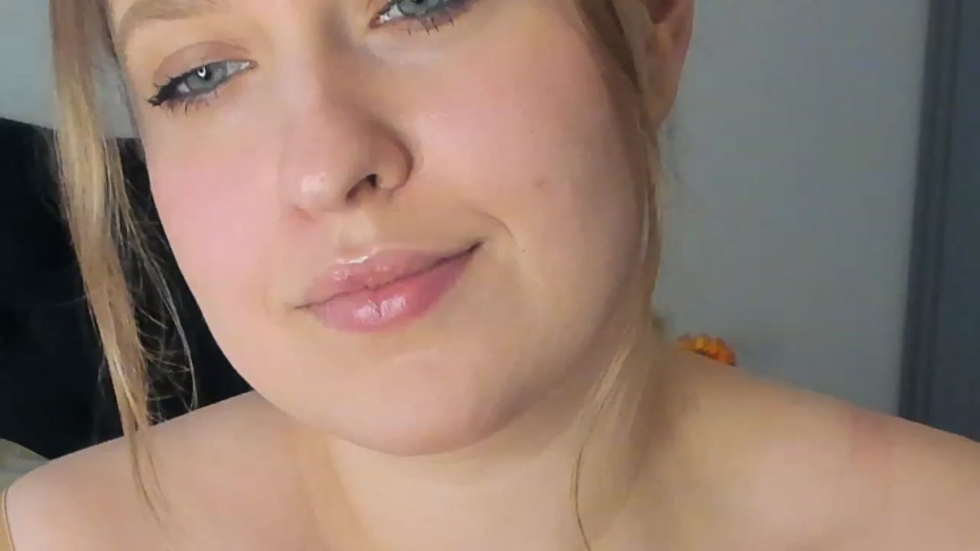 Gallery image thumbnail from SensualAdict's myfreecams stream on, 03/10/2023, 15:23 image 6 of 20
