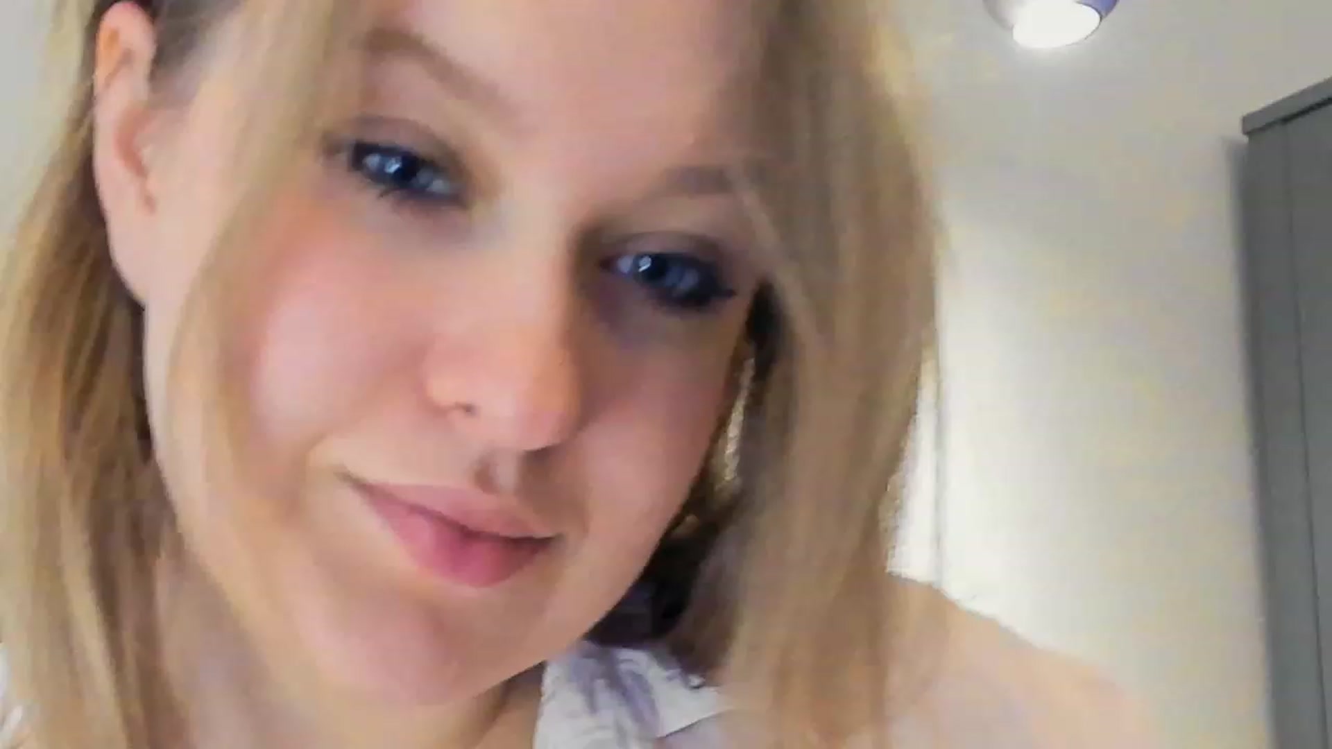 Gallery image thumbnail from SensualAdict's myfreecams stream on, 03/11/2023, 14:42 image 18 of 20