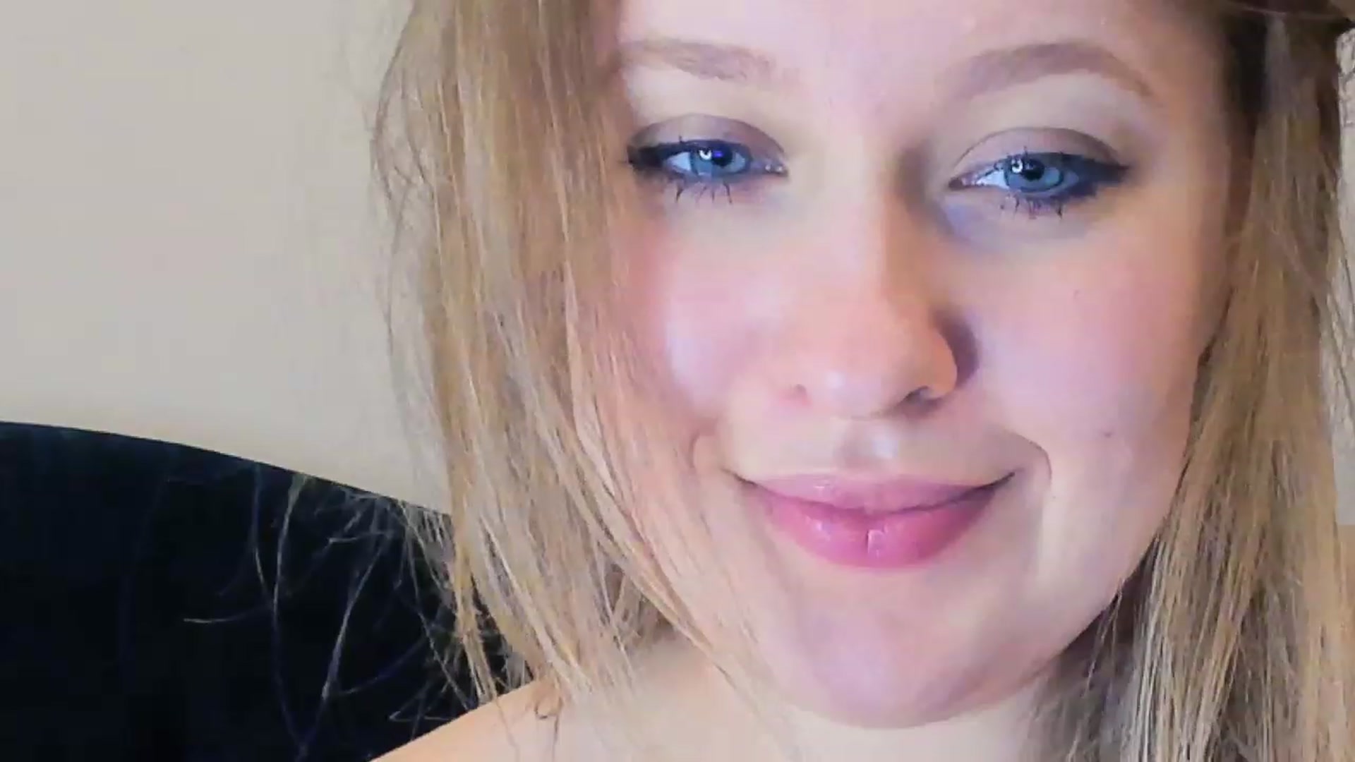 Gallery image thumbnail from SensualAdict's myfreecams stream on, 03/11/2023, 19:04 image 10 of 20